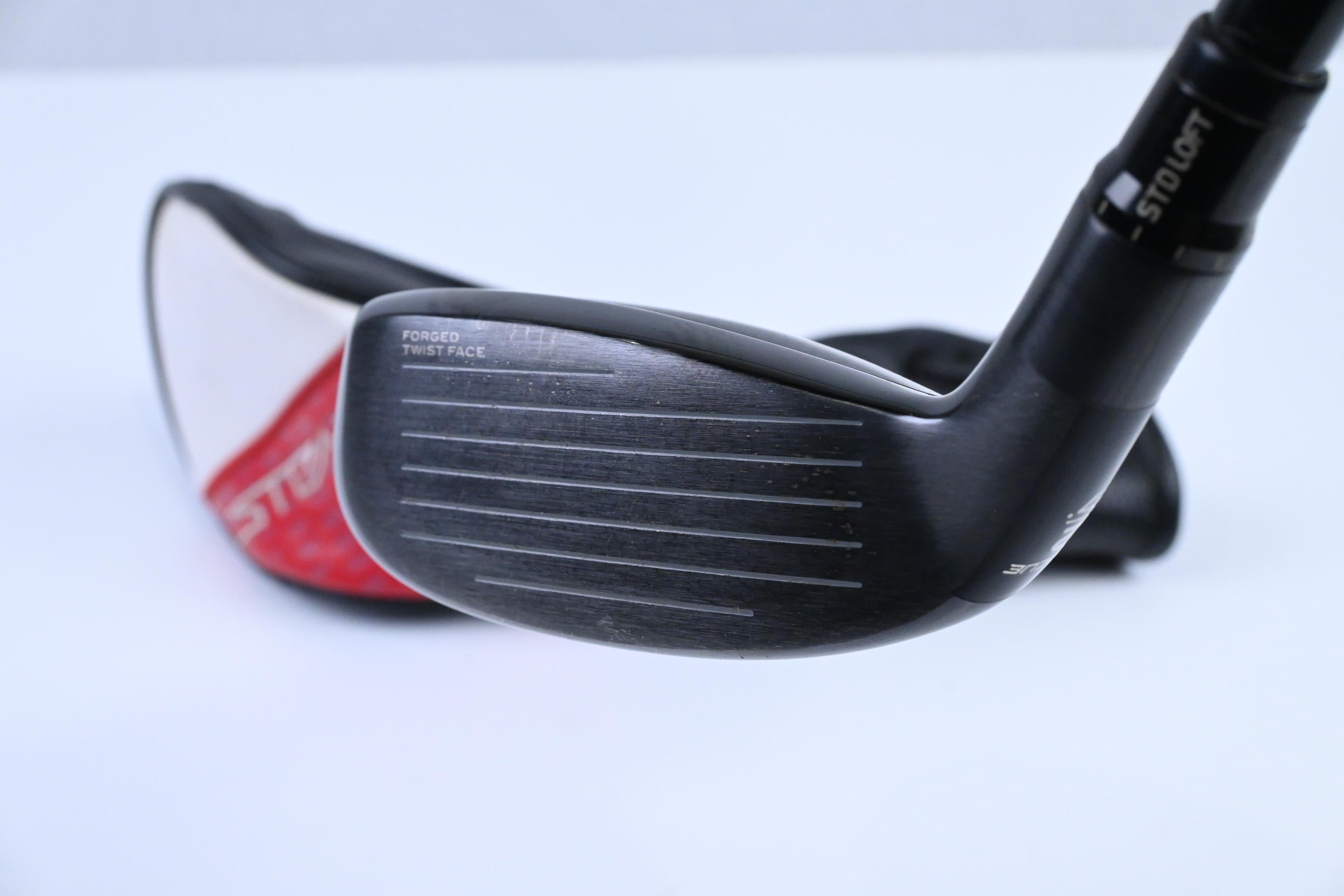 Taylormade Stealth Plus #2 Hybrid / 17 Degree / Stiff Flex HZRDUS Smoke Red RDX