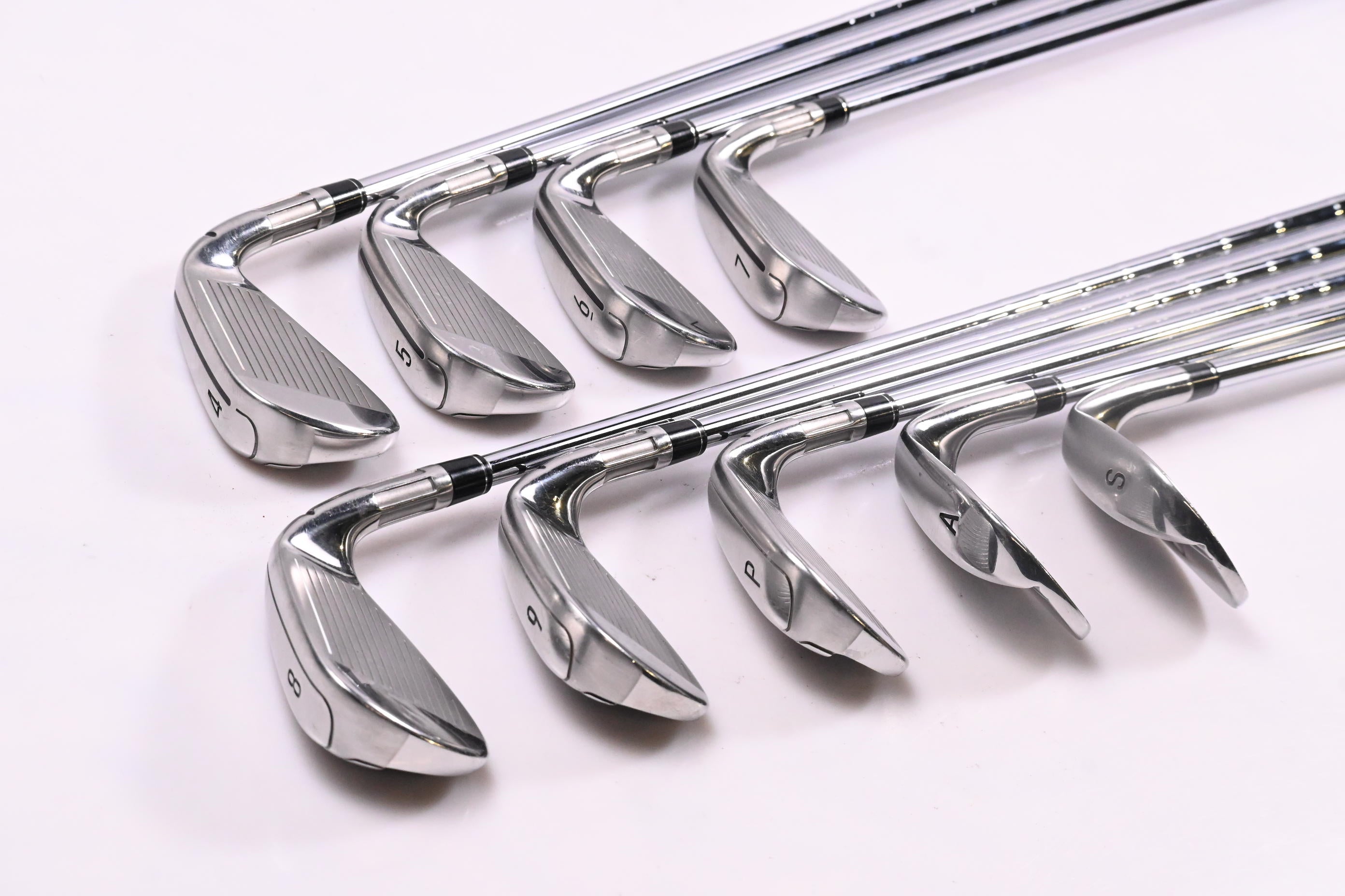 Taylormade M6 Irons / 4-PW+GW+SW / Regular Flex KBS MAX 85 Shafts