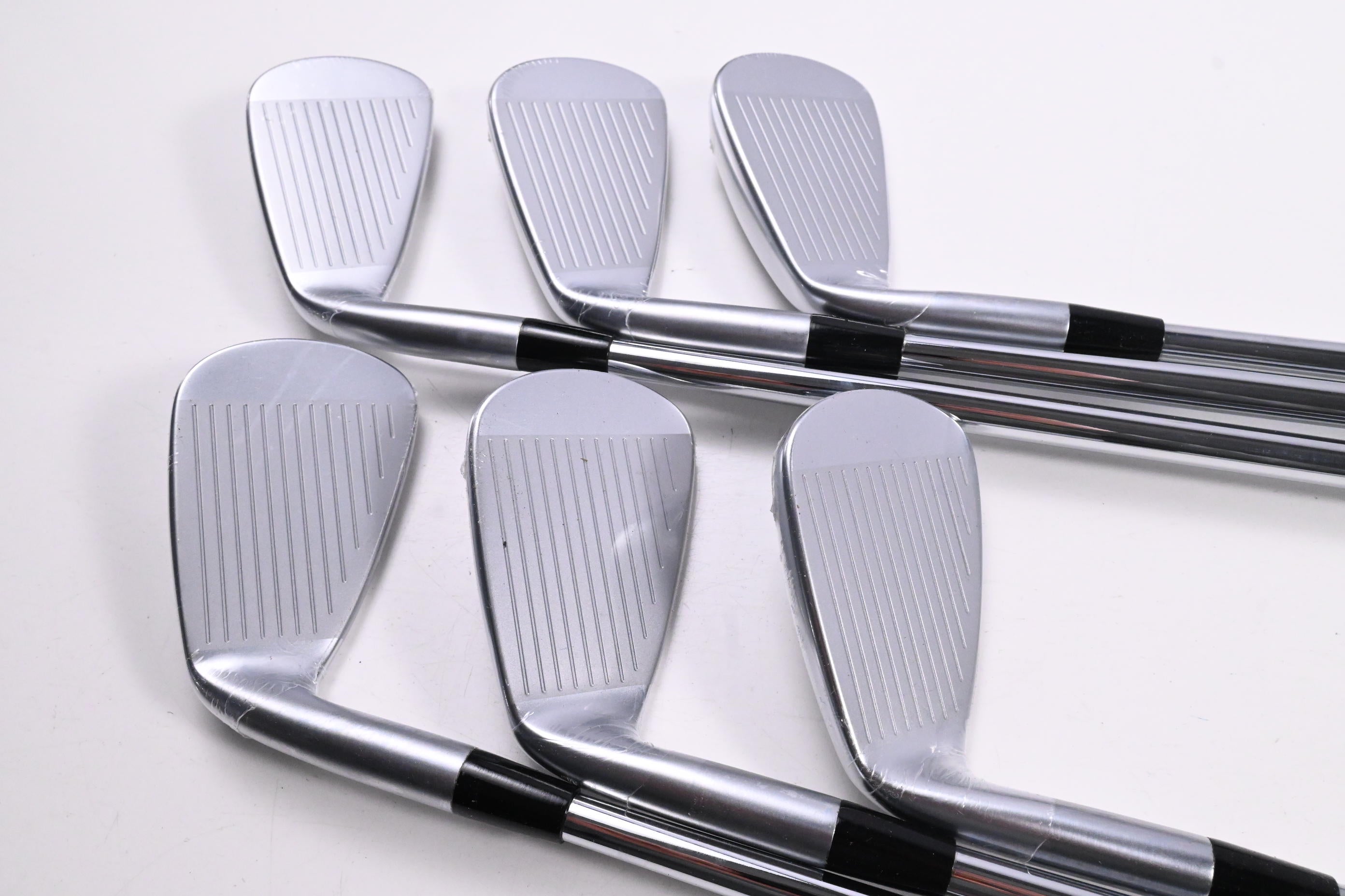 Mizuno JPX 925 Hot Metal Pro Irons / 5-PW / Regular Flex Dynamic Gold 105 R300