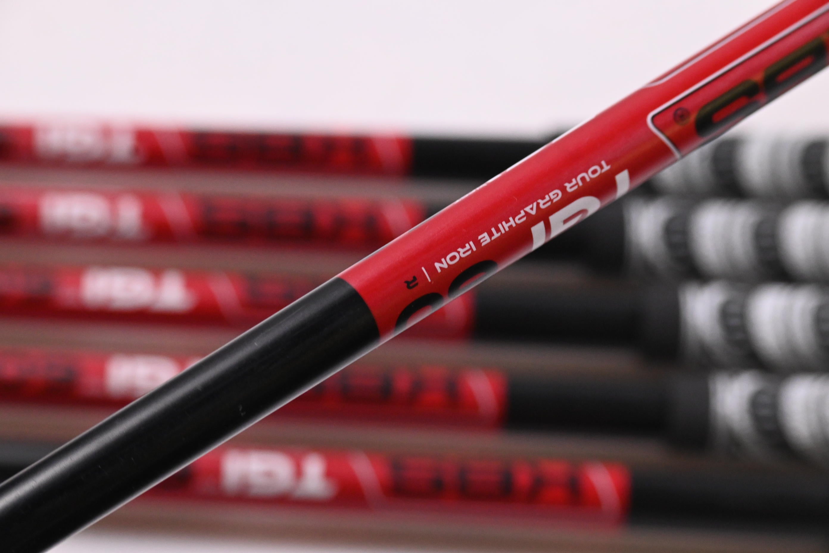 Srixon ZXi4 Irons / 5-PW / Regular Flex KBS TGI 60 Shafts