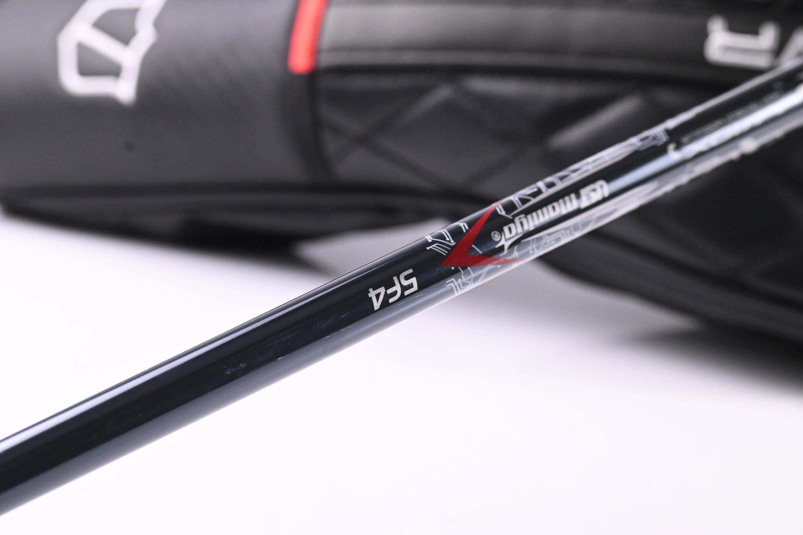 Wilson DYNAPWR Max+ Driver / 10.5 Degree / Stiff Flex UST LinQ Red 5 M40X Shaft