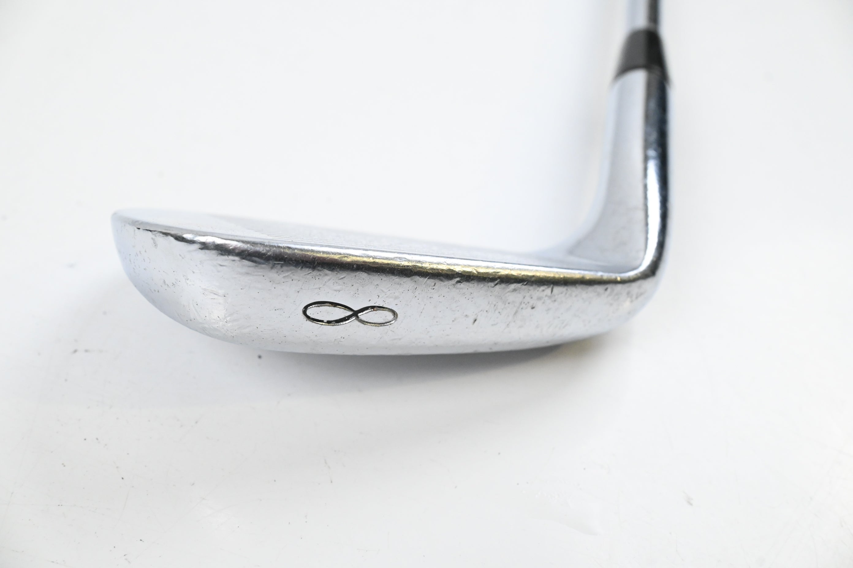Mizuno MP-30 #8 Iron / Regular Flex Dynamic Gold R300 Steel Shaft