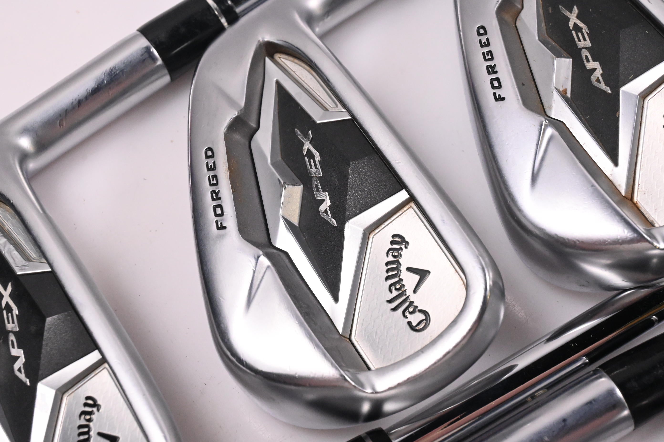 Callaway Apex 19 Irons / 5-PW+GW / Regular Flex Elevate MPH 95 Shafts