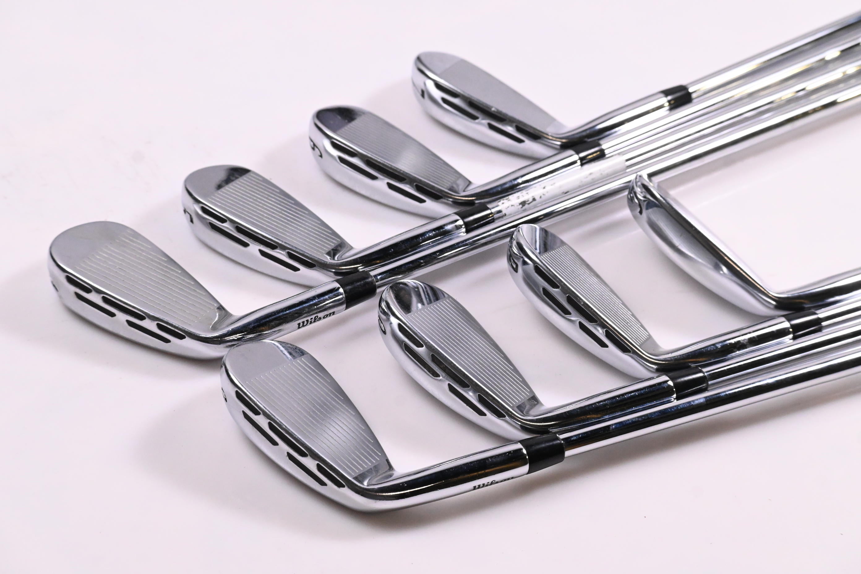 Wilson D7 Forged Irons / 4-PW+GW / Regular Flex KBS $-Taper Lite 95 Shafts