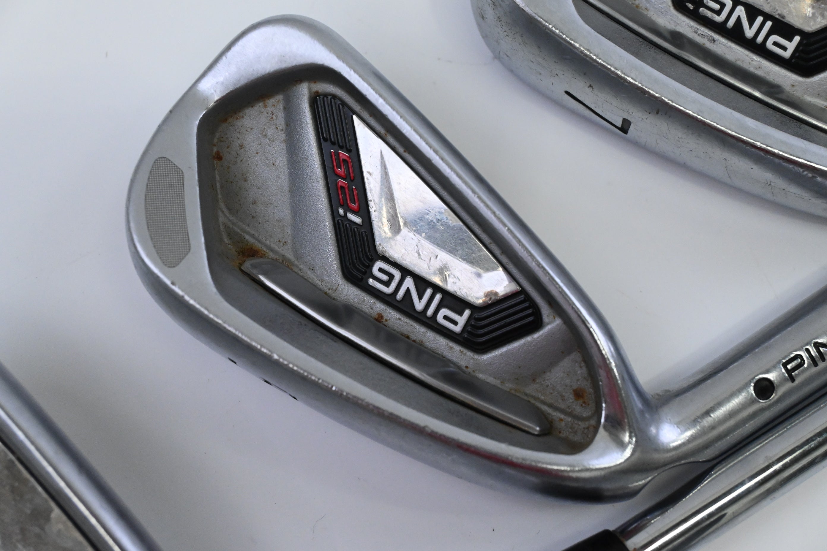 Left Hand Ping i25 Irons / 5-PW / Black Dot / Regular Flex Ping CFS Shafts