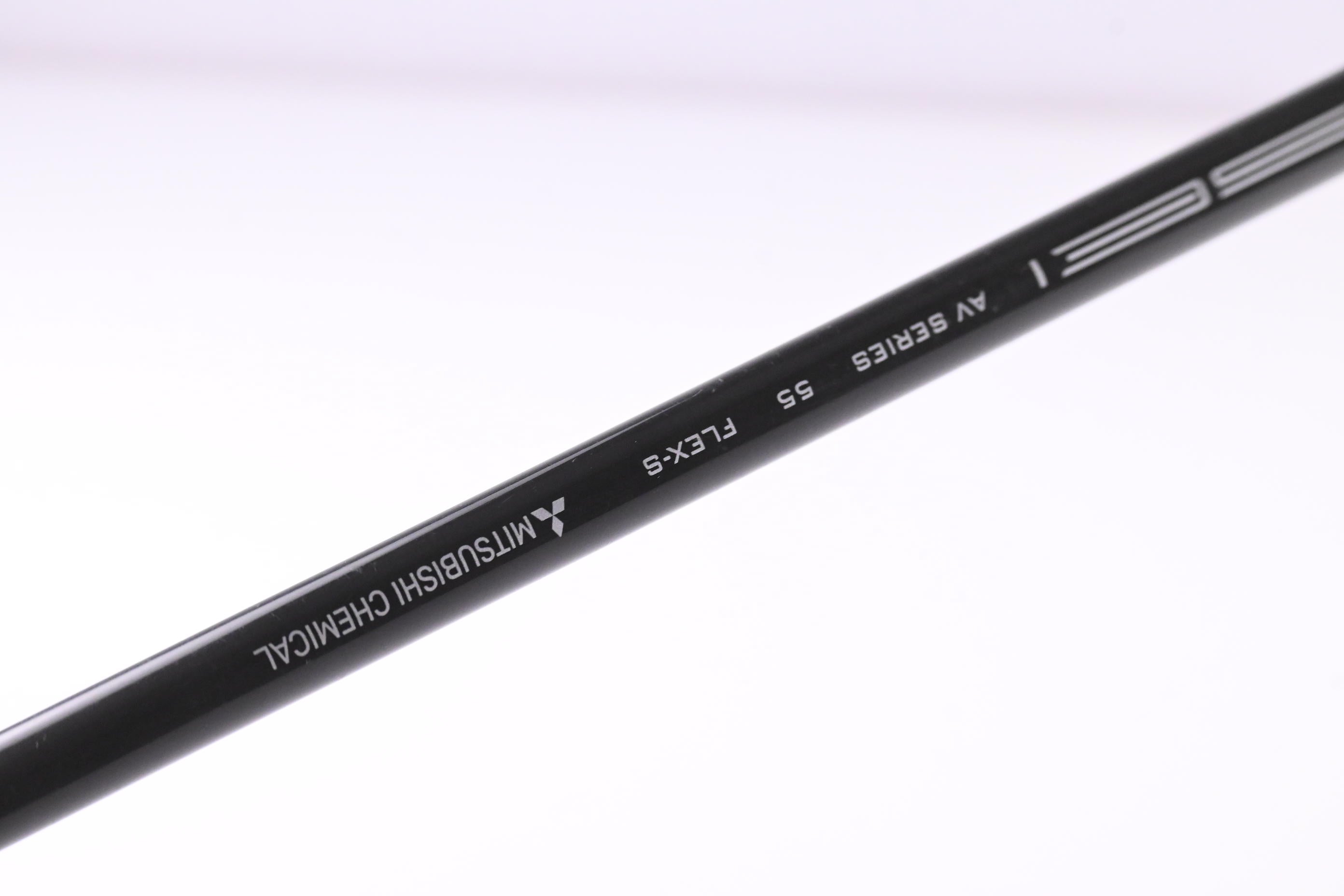 Titleist GT2 Driver / 10 Degree / Stiff Flex Tensei AV Blue 55 Shaft