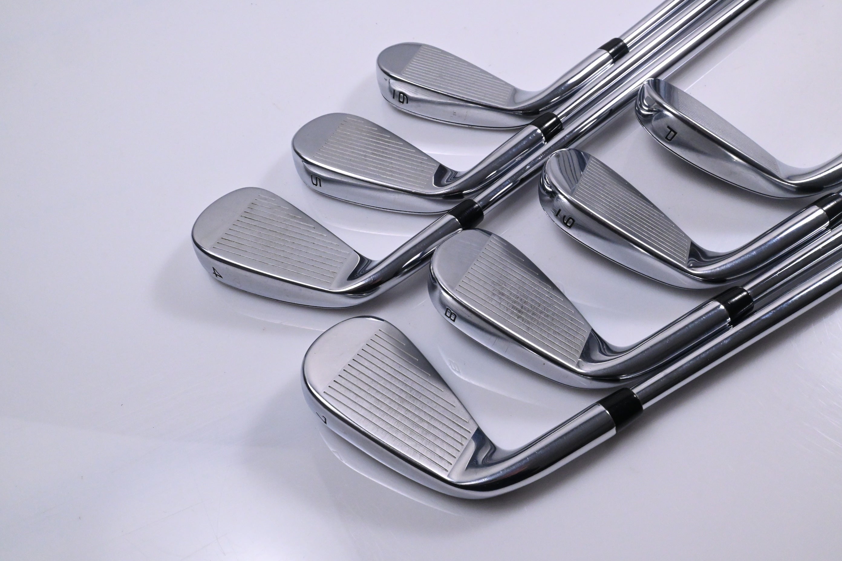 Callaway Rogue ST Pro Irons / 4-PW / Regular Flex Dynamic Gold 105 R300 Shafts