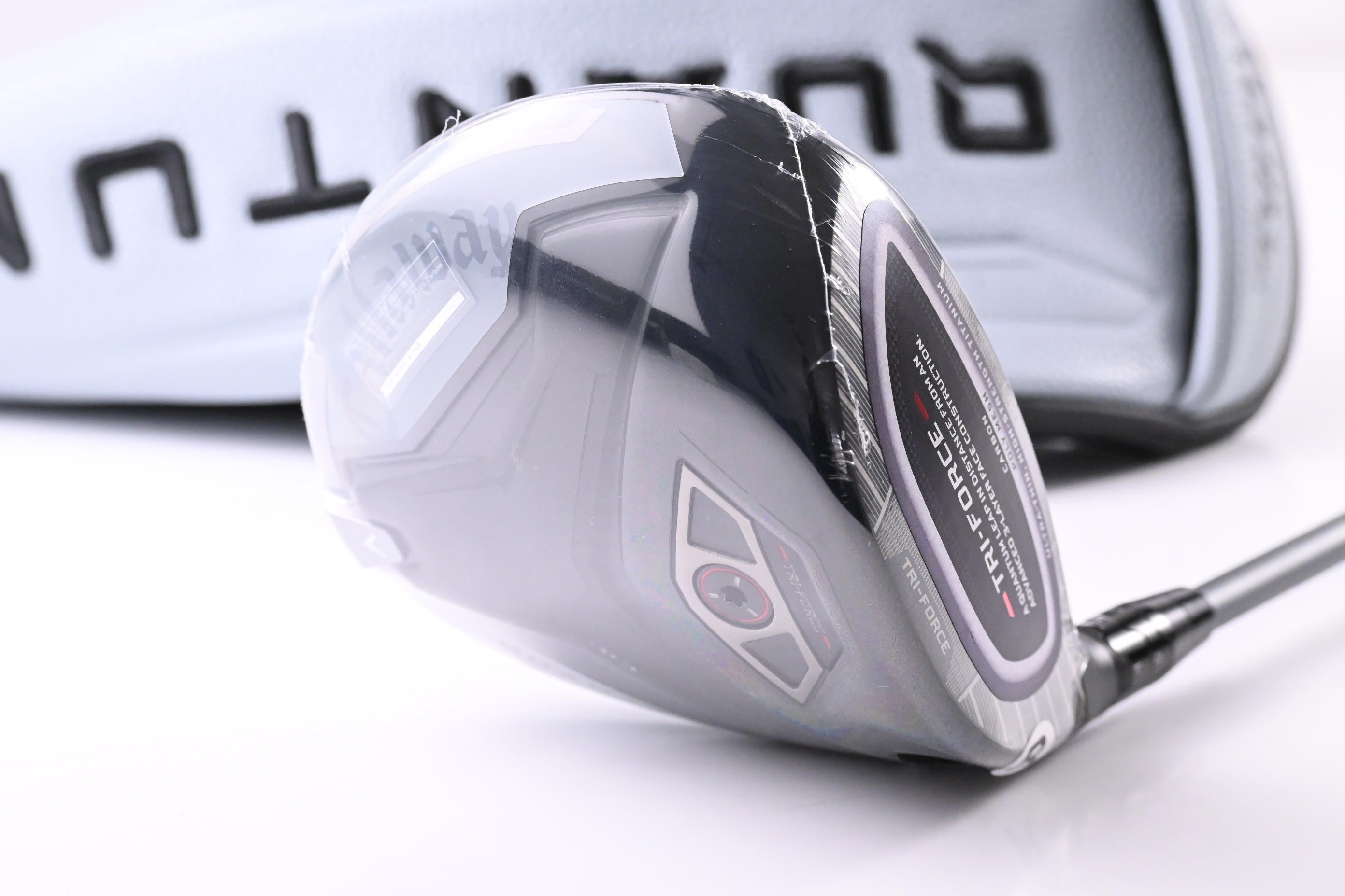 Callaway Quantum Max Driver / 10.5 Degree / Regular Flex Denali Frost Silver 50