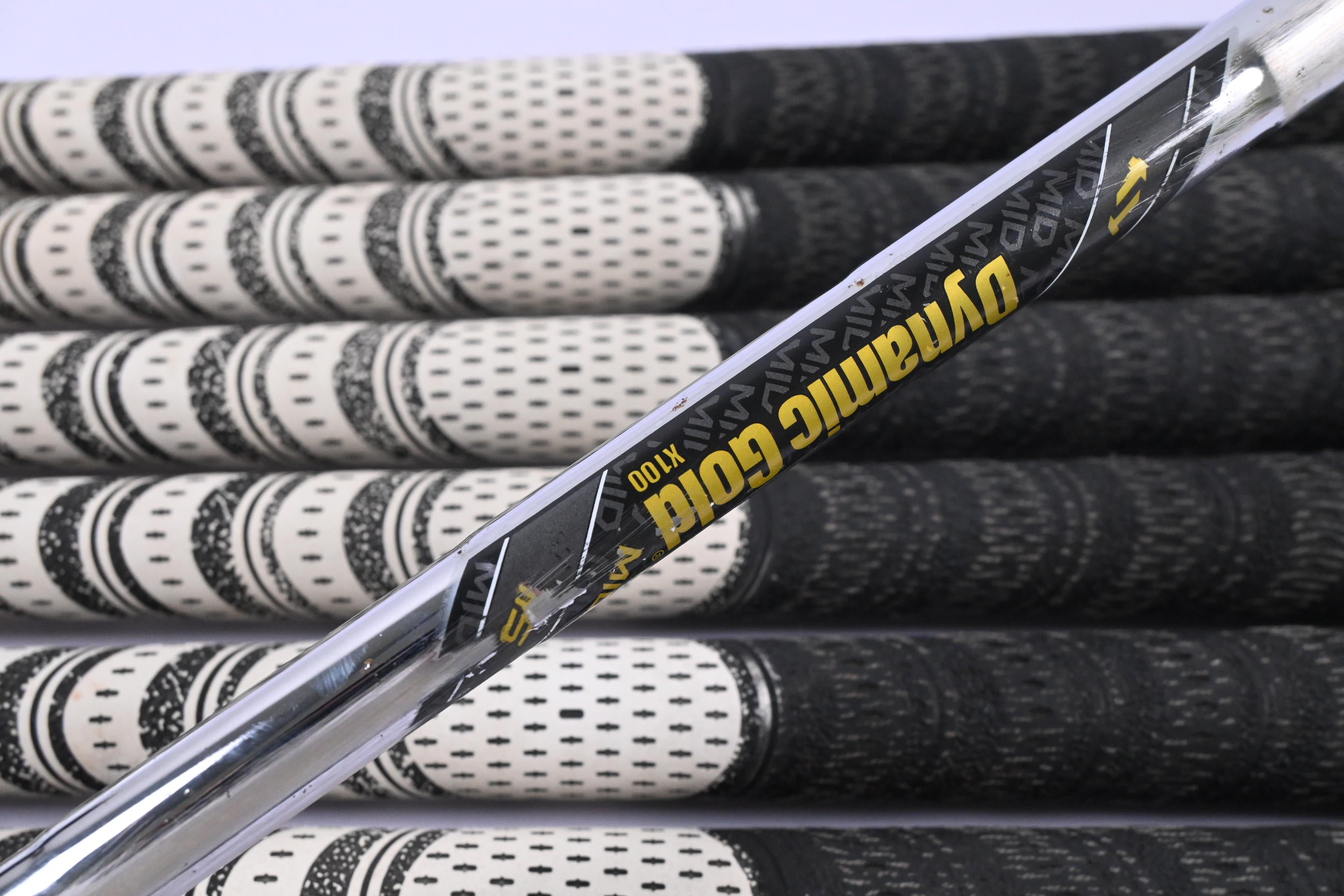 Wilson Staff Model CB/Blade 2024 Combo Irons / 4-PW / X-Flex Dynamic Gold 115