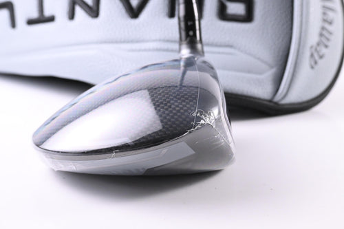 Callaway Quantum Max Driver / 10.5 Degree / Regular Flex Denali Frost Silver 50