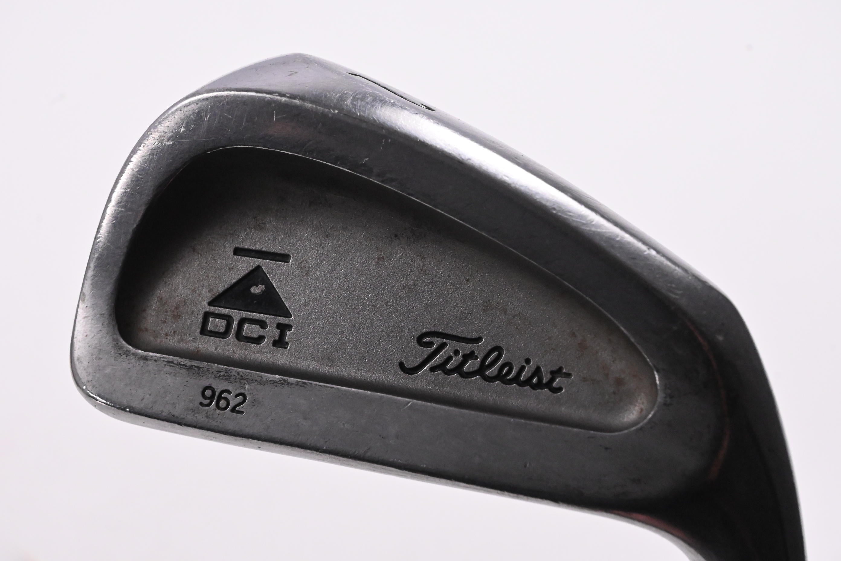 Titleist DCI 962 #2 Iron / 19.5 Degree / Regular Flex Dynamic Gold R300 Shaft