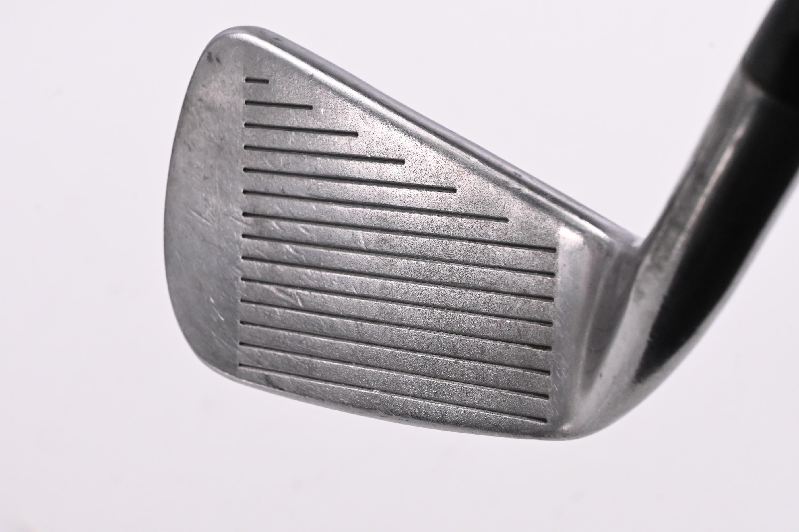Titleist DCI 962 #2 Iron / 19.5 Degree / Regular Flex Dynamic Gold R300 Shaft