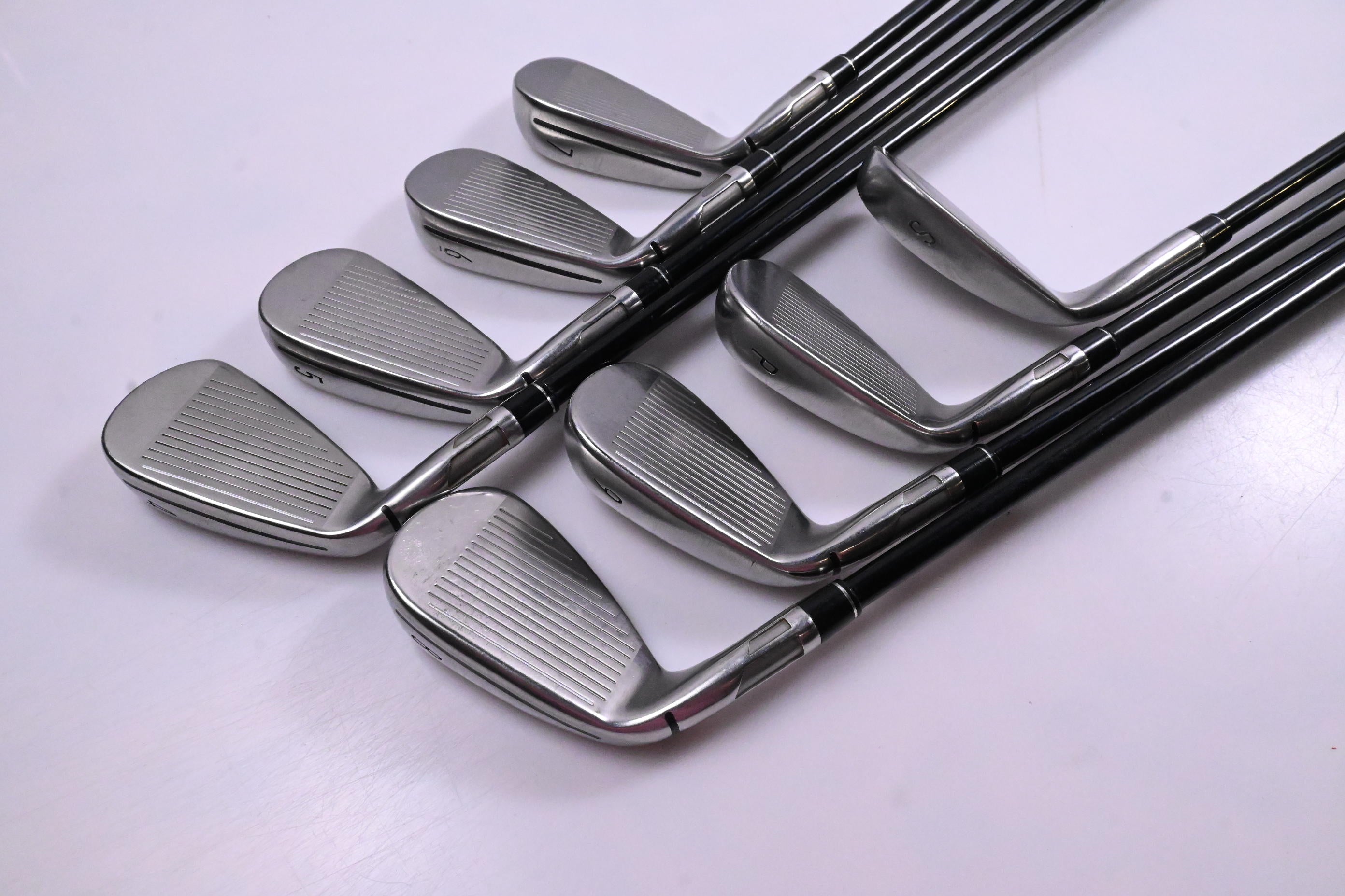 Taylormade Stealth Irons / 4-PW+SW / Regular Flex Ventus Red 6 Shafts