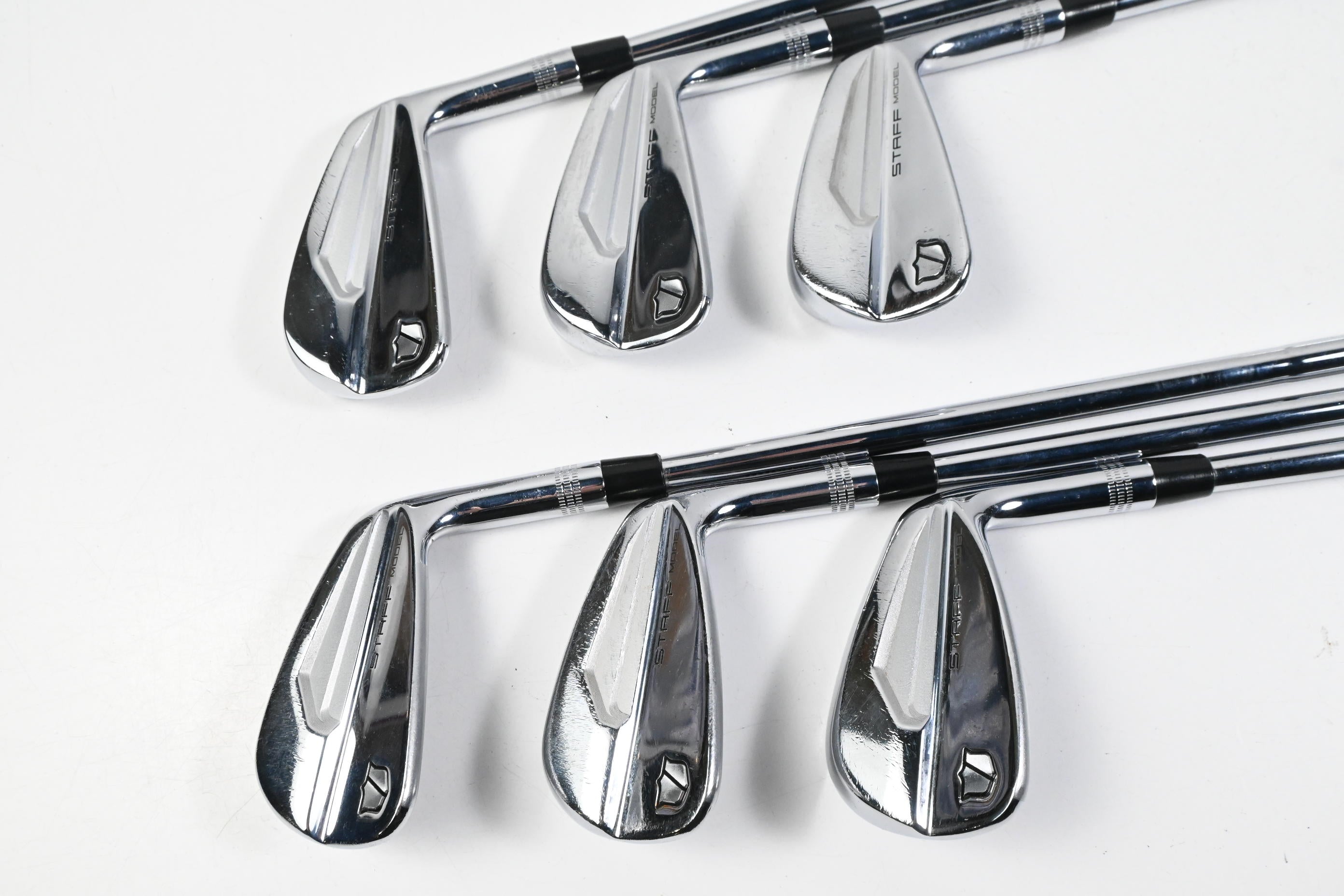 Wilson Staff Model Blade 2024 Irons / 5-PW / Stiff Flex Dynamic Gold S300 120