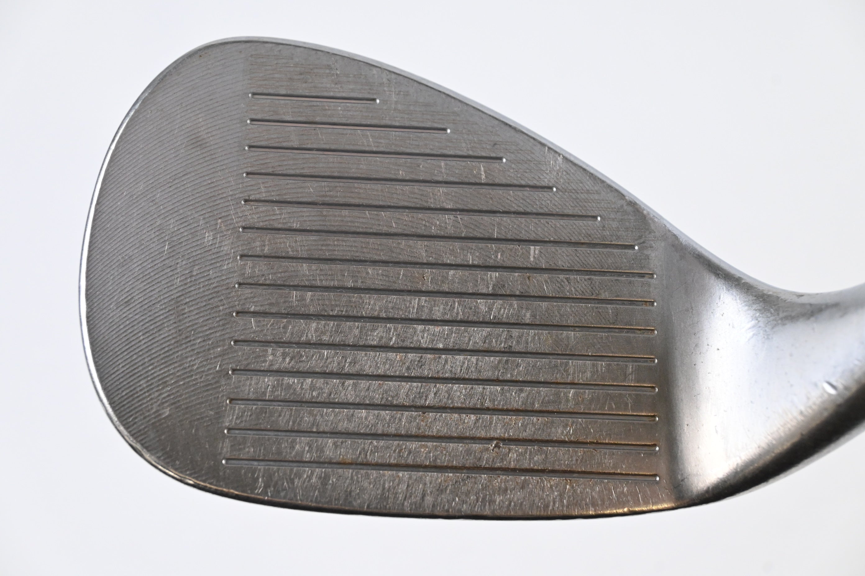 Cleveland 588 RTX Sand Wedge / 54 Degree / Wedge Flex Dynamic Gold Shaft