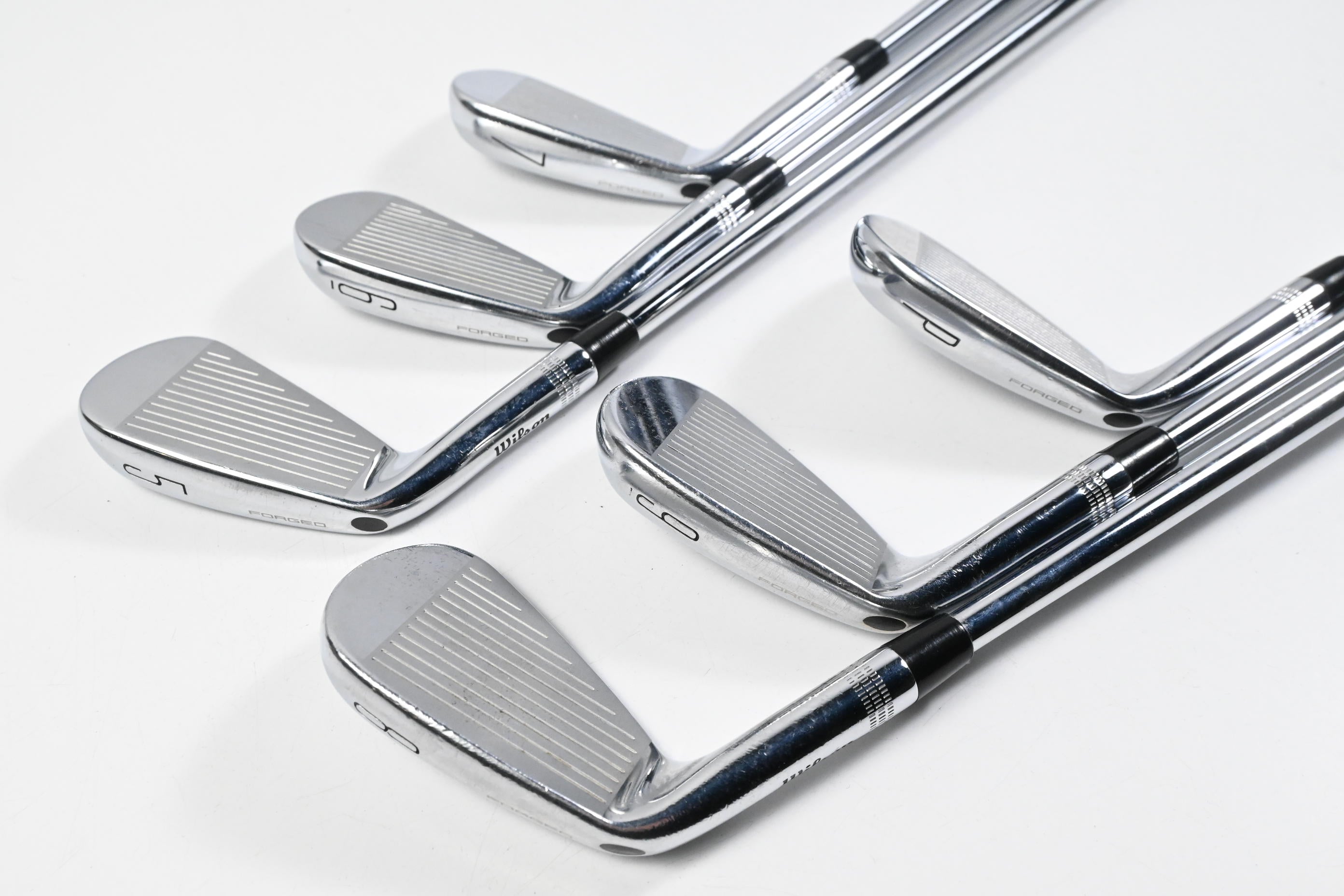 Wilson Staff Model Blade 2024 Irons / 5-PW / Stiff Flex Dynamic Gold S300 120
