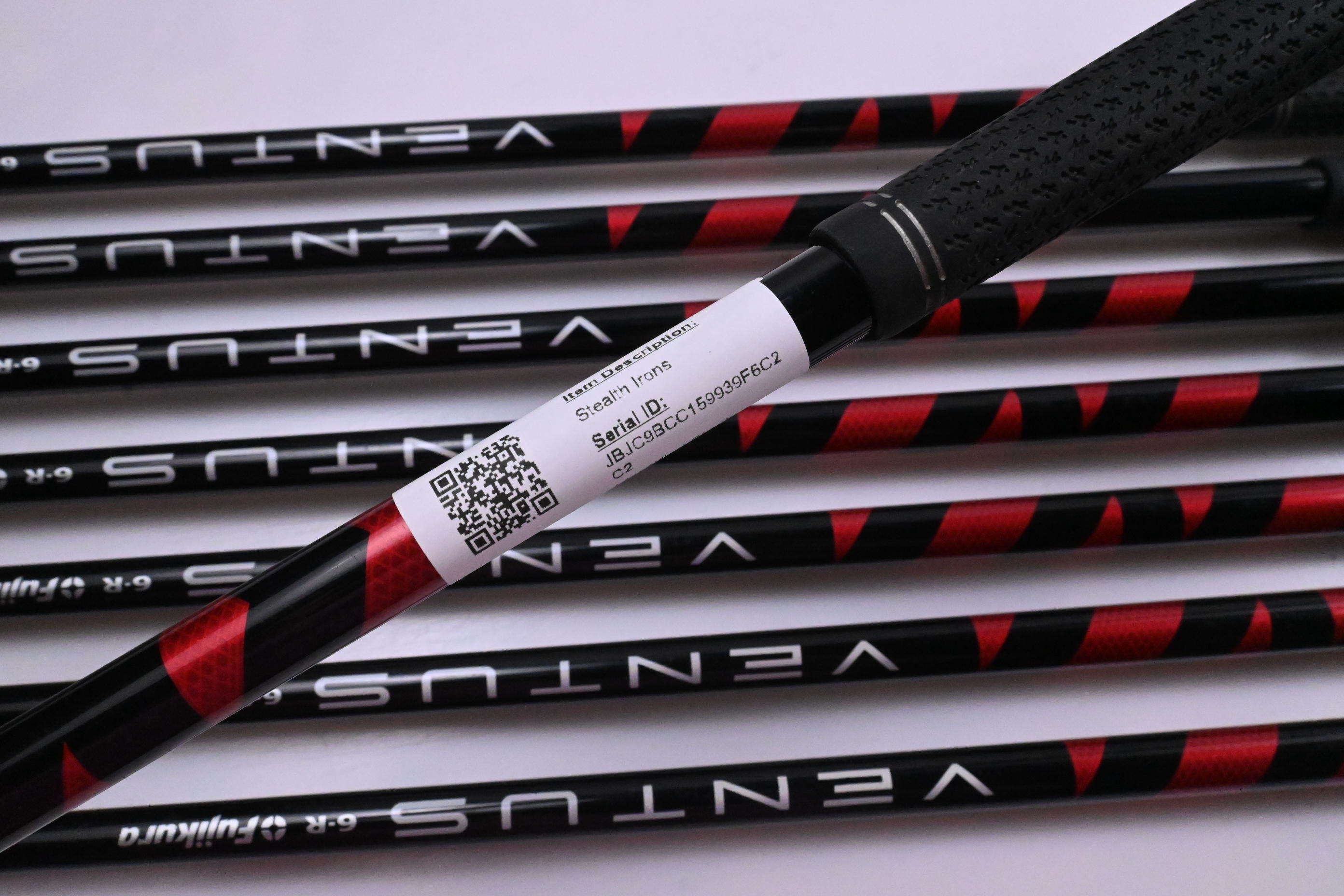 Taylormade Stealth Irons / 4-PW+SW / Regular Flex Ventus Red 6 Shafts