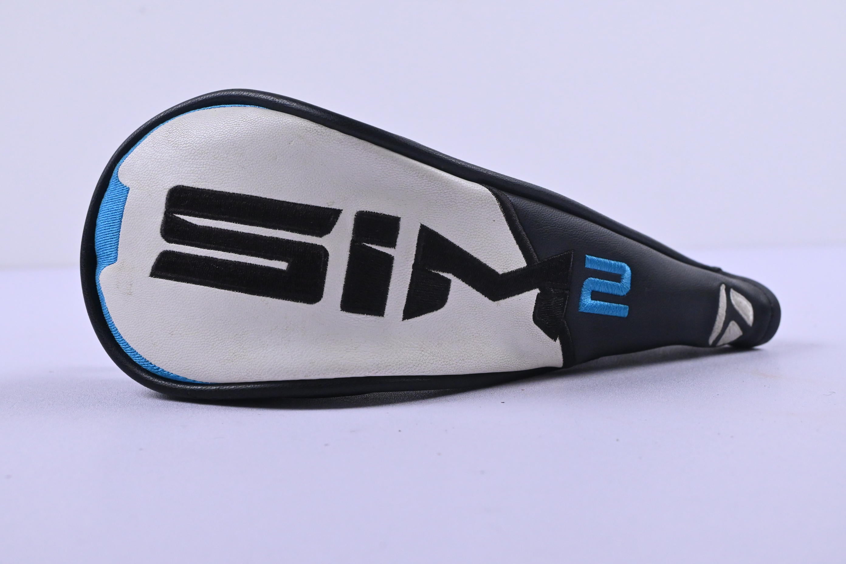 Taylormade SIM2 Max #4 Hybrid / 22 Degree / Regular Flex Ventus Blue 6 Shaft