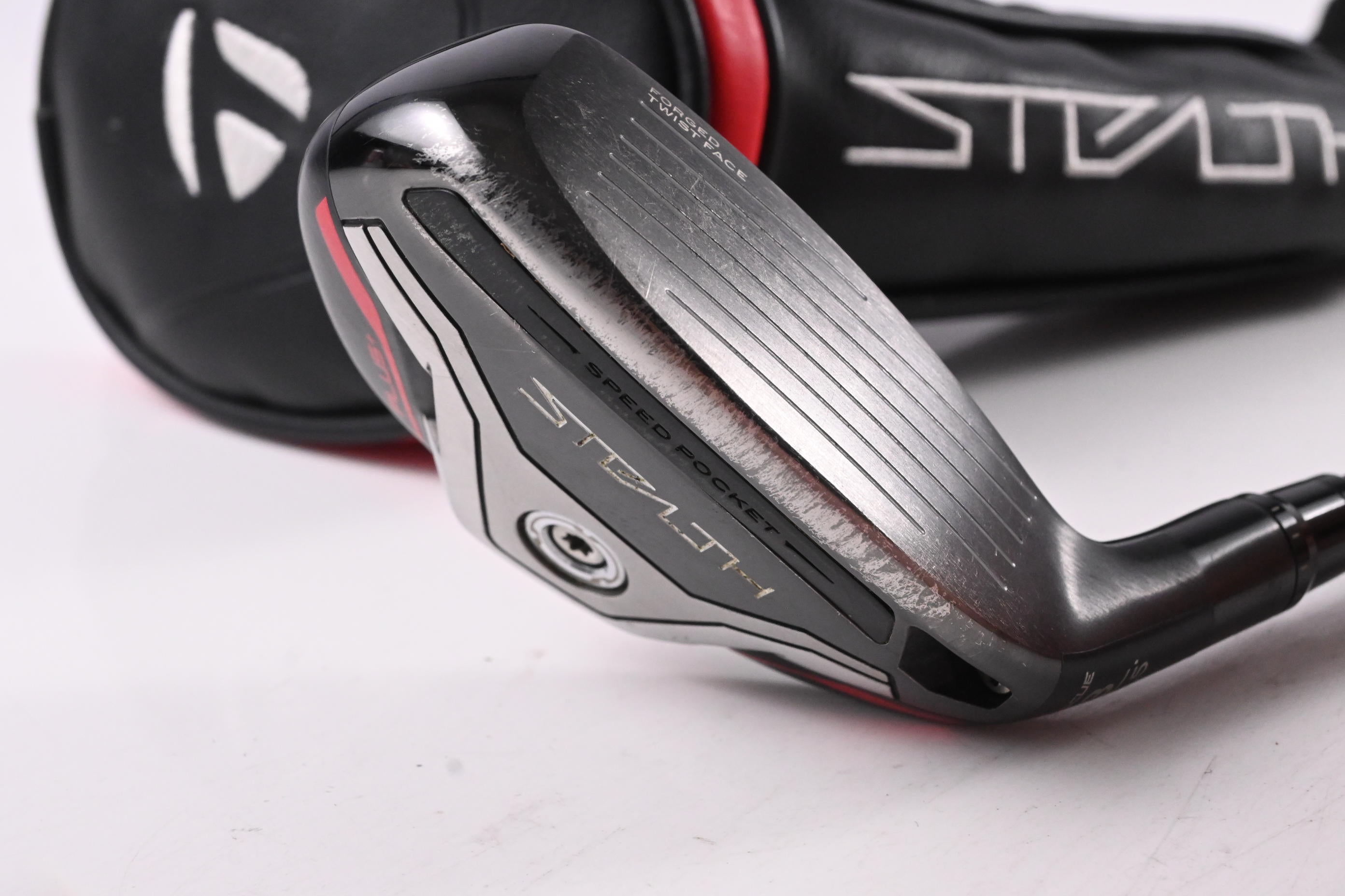 Taylormade Stealth Plus #3 Hybrid / 19.5 Degree / Stiff Flex HZRDUS Smoke Red