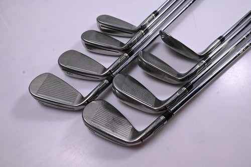Taylormade SIM2 Max Irons / 4-PW+SW / Stiff Flex KBS MAX MT 85 Shafts