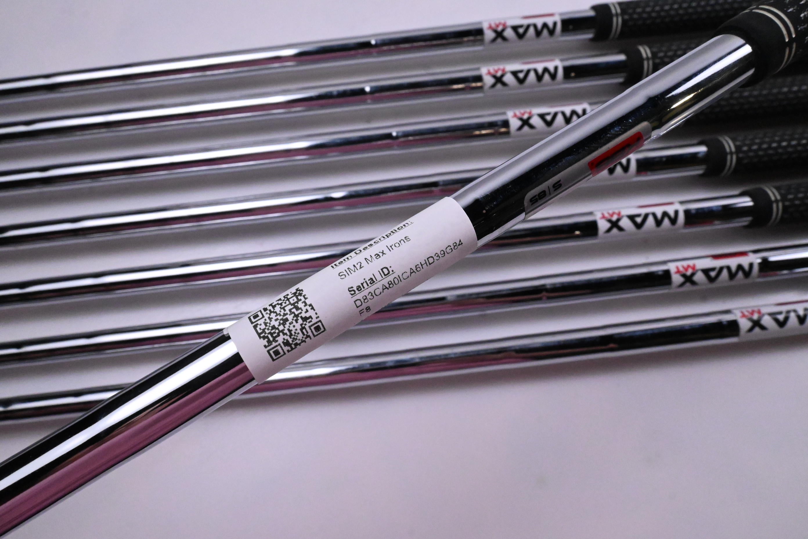 Taylormade SIM2 Max Irons / 4-PW+SW / Stiff Flex KBS MAX MT 85 Shafts