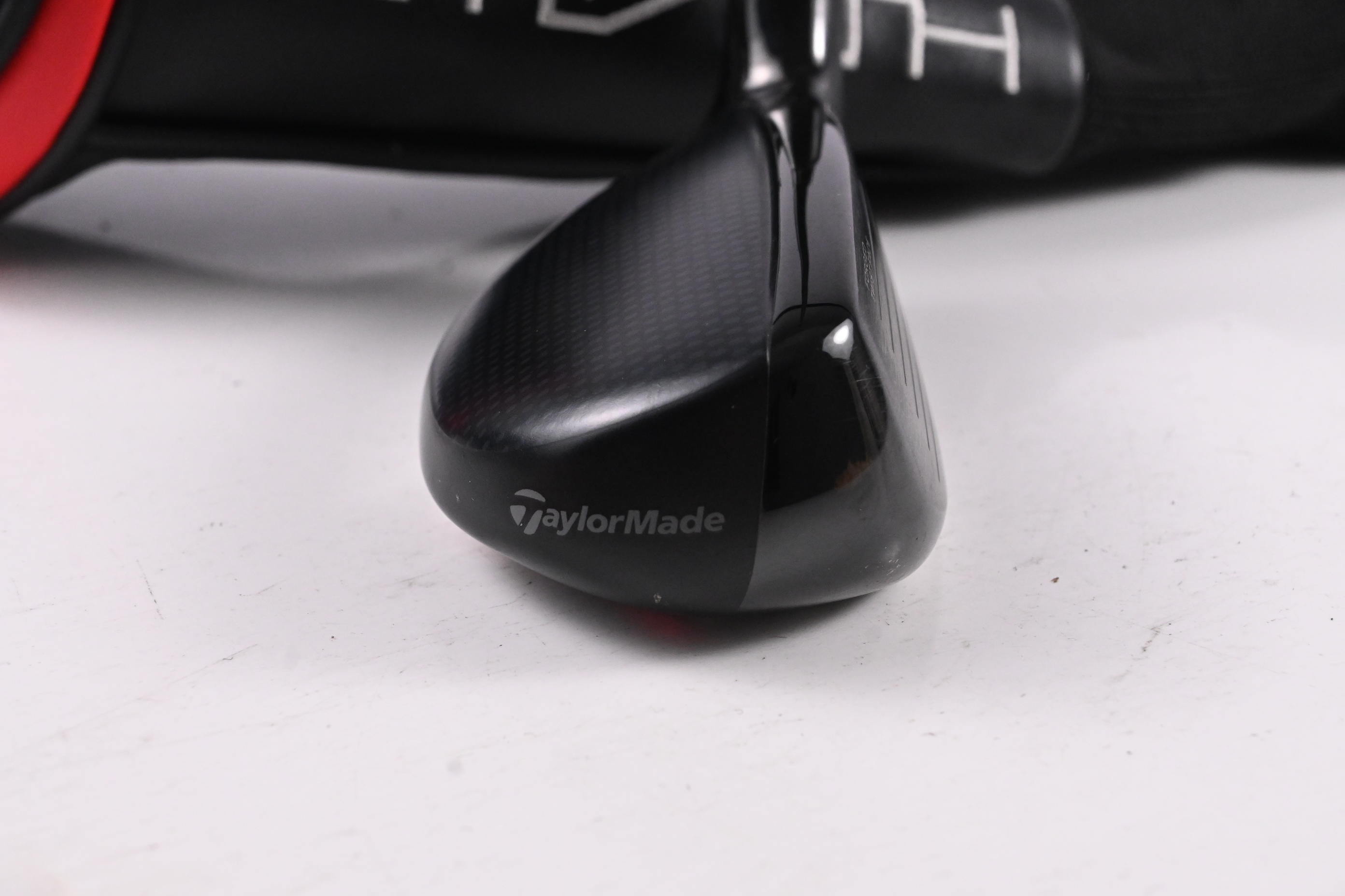 Taylormade Stealth Plus #3 Hybrid / 19.5 Degree / Stiff Flex HZRDUS Smoke Red