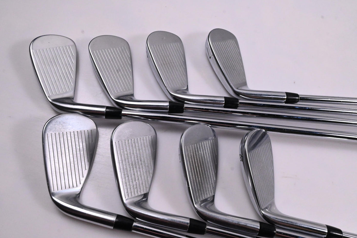 Titleist 718 AP3 Irons / 4-PW+48° / Regular Flex AMT Black R300 Shafts