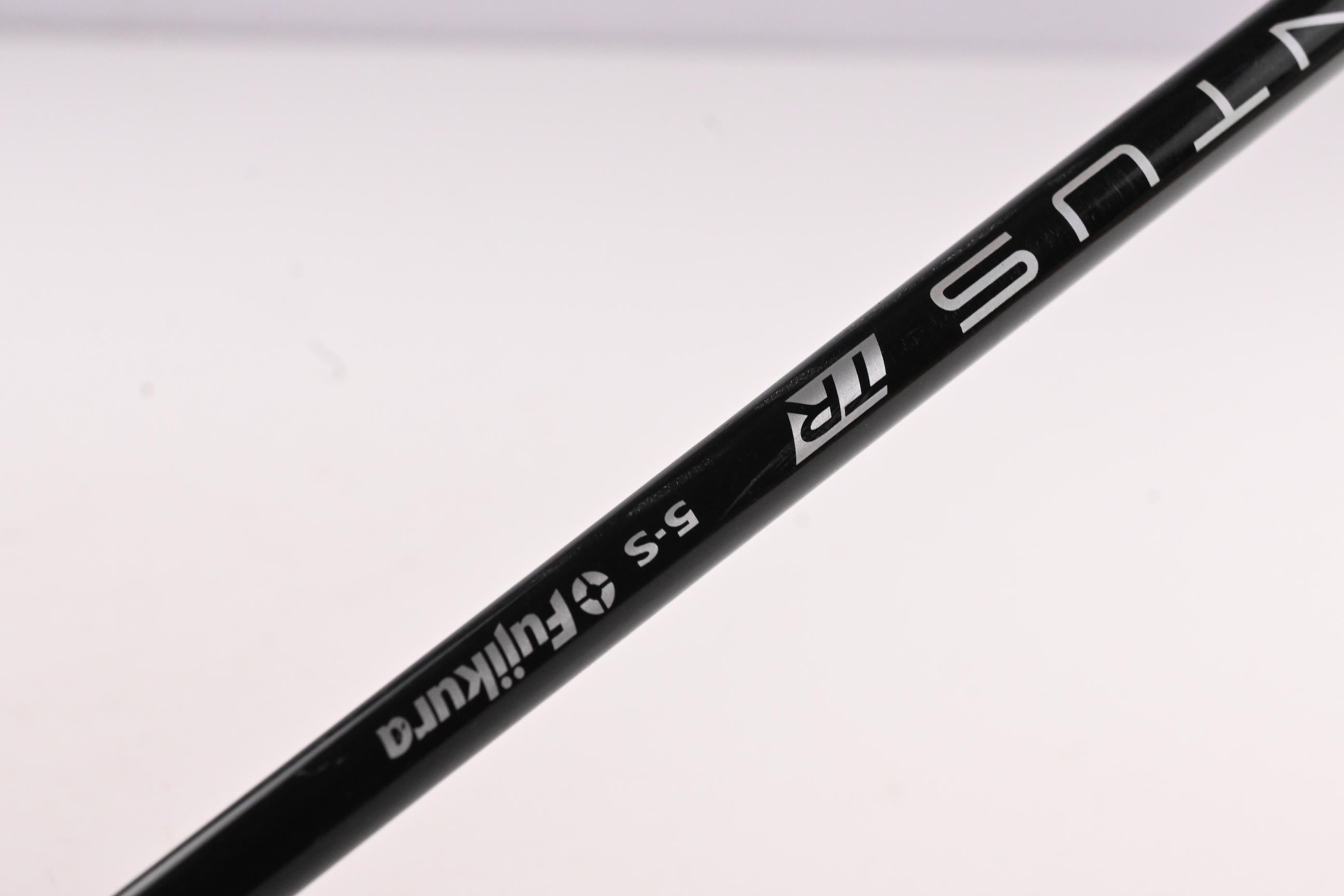 Taylormade R15 Driver / 10.5 Degree / Stiff Flex Ventus TR Red 5 Shaft