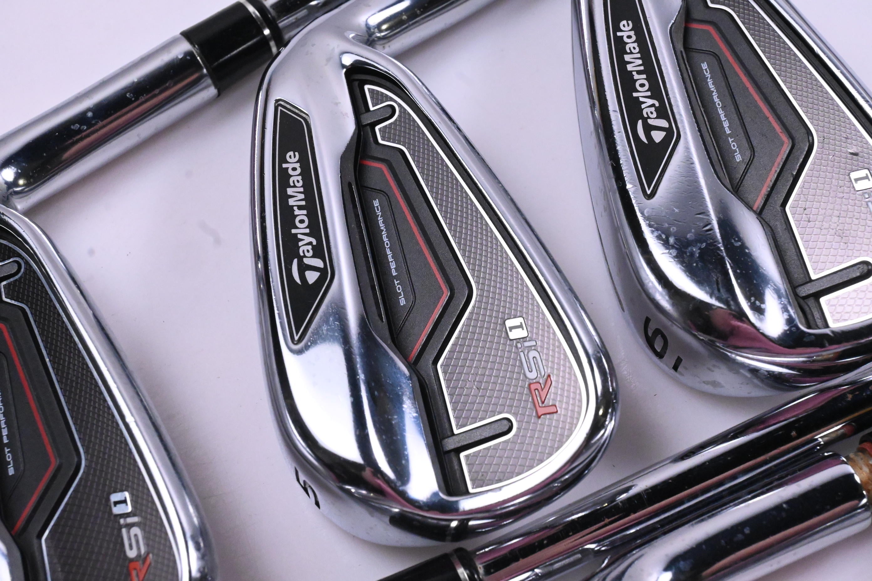Taylormade RSi1 Irons / 4-PW / Regular Flex Reax 90 Shafts