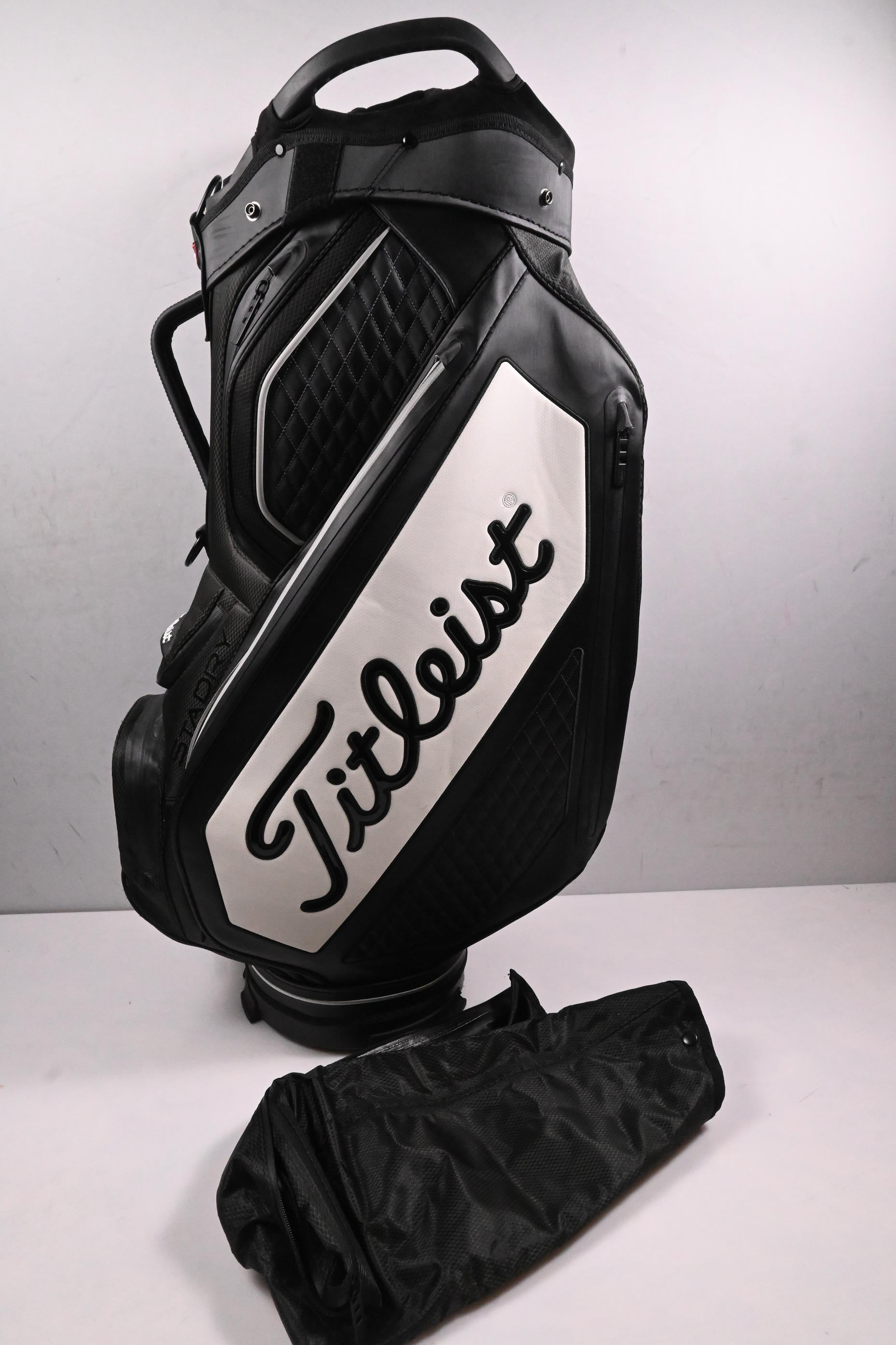 Titleist StaDry Cart Bag / 14-Way Divider / Black, White
