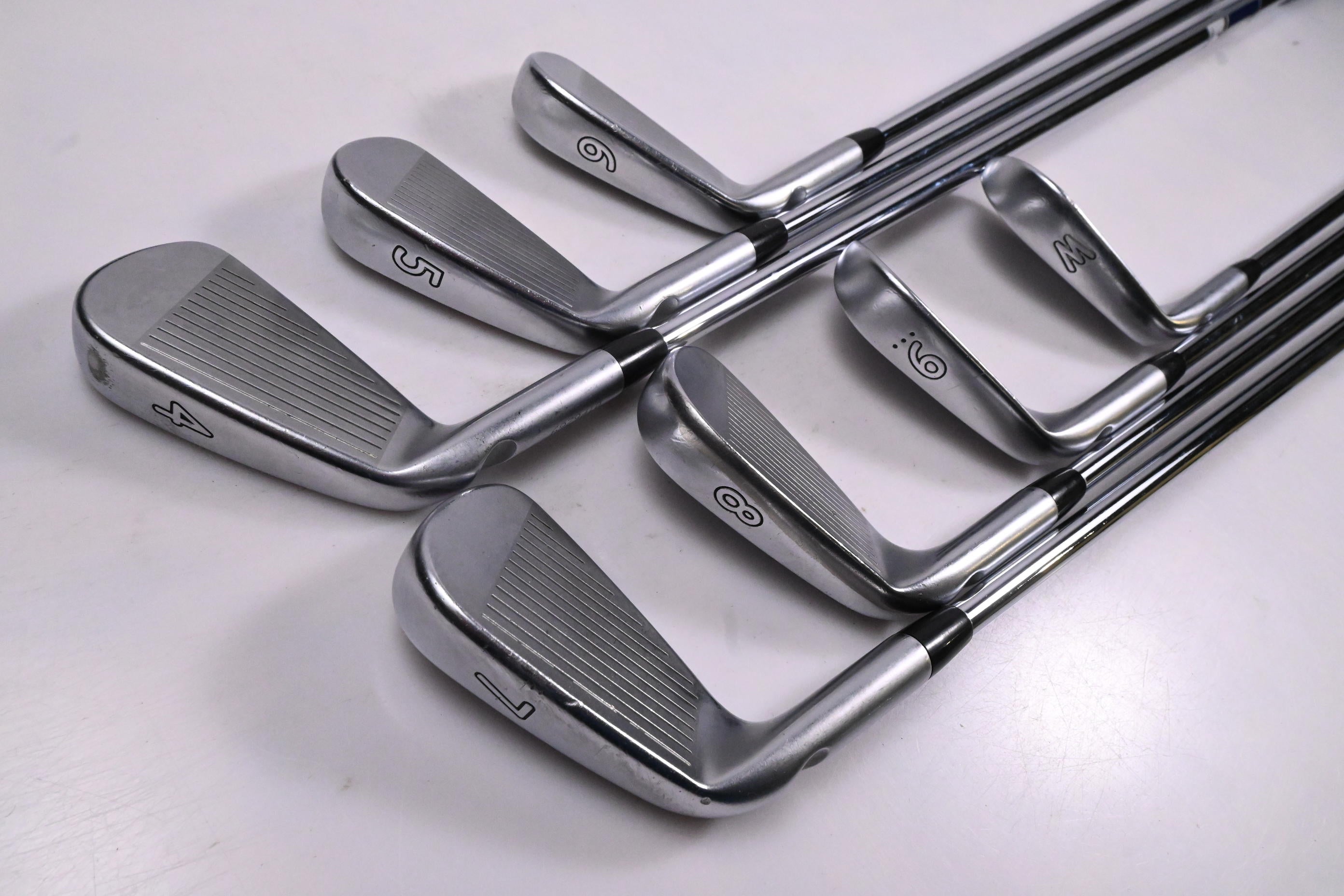 Ping iBlade Irons / 4-PW / Red Dot / Regular Flex Project X Shafts