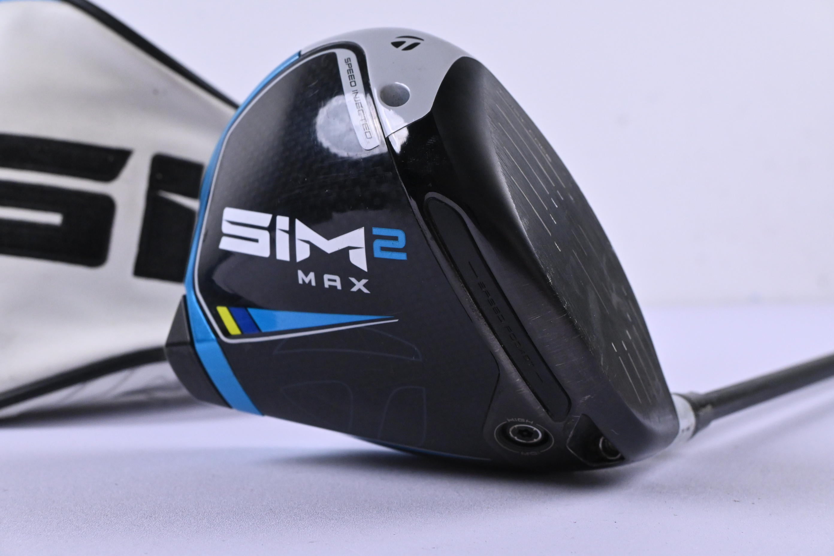 Taylormade SIM2 Max Driver / 9 Degree / Regular Flex Vanquish 5 Shaft