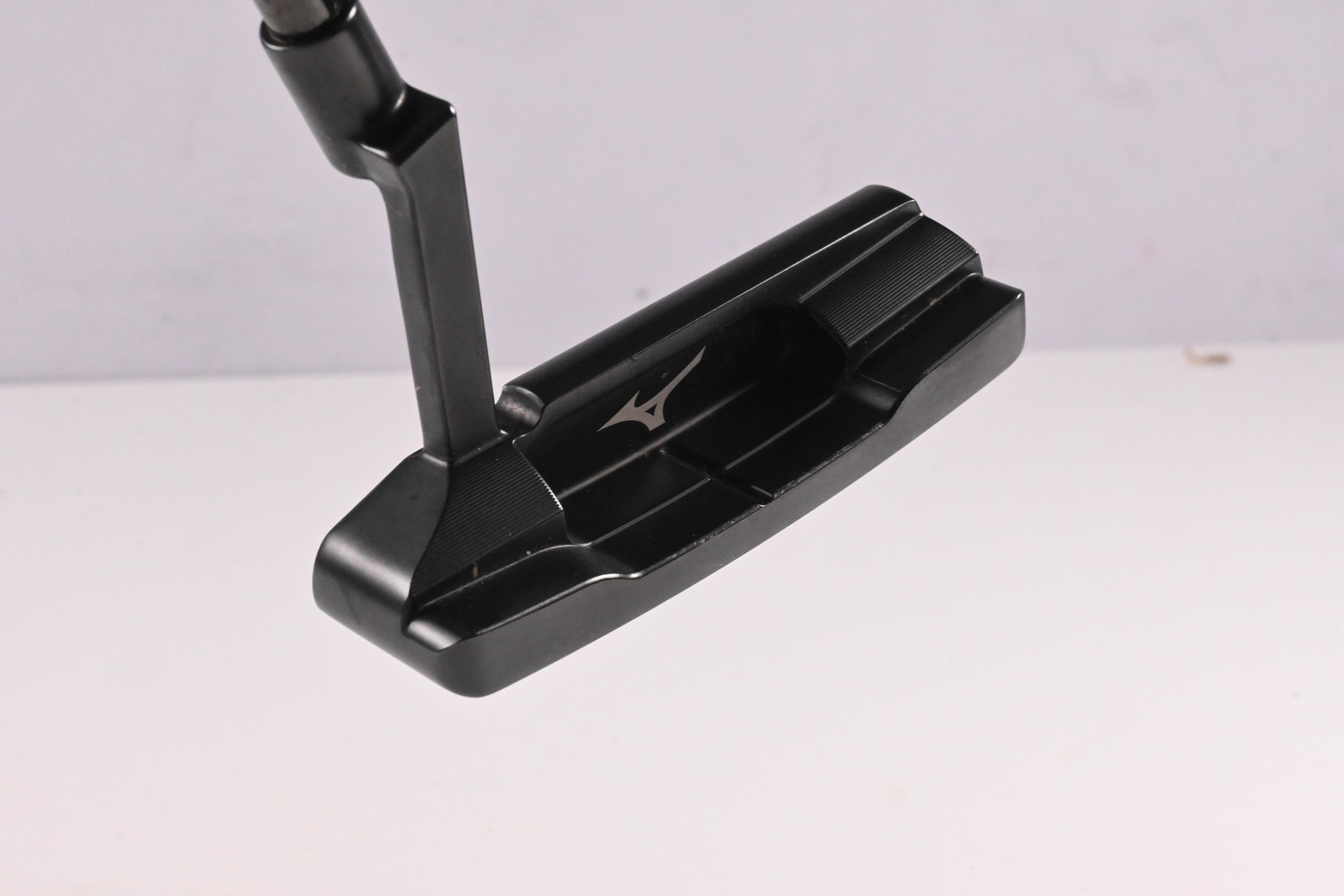 Mizuno M-Craft OMOI 02 Black Putter / 33 Inch