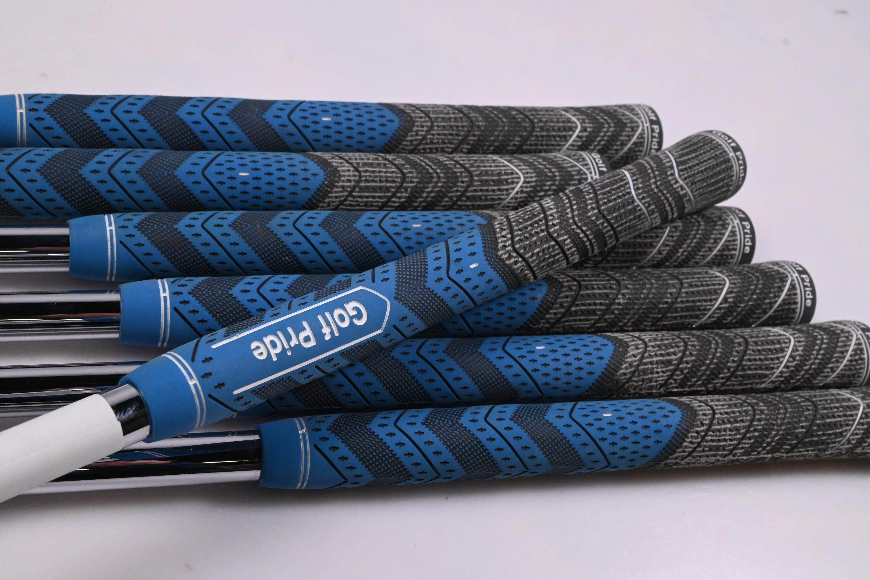 Ping iBlade Irons / 4-PW / Red Dot / Regular Flex Project X Shafts