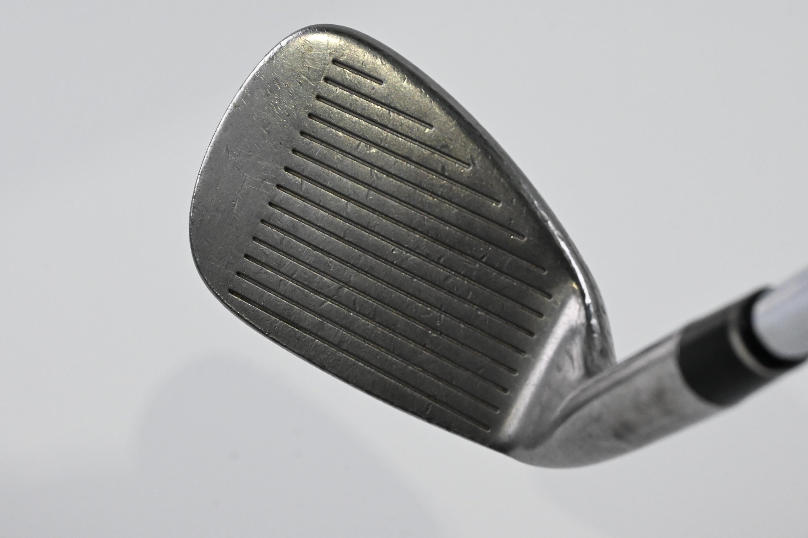 Wilson Ci6 Sand Wedge / 55 Degree / Regular Flex Taper Tech-CL Shaft