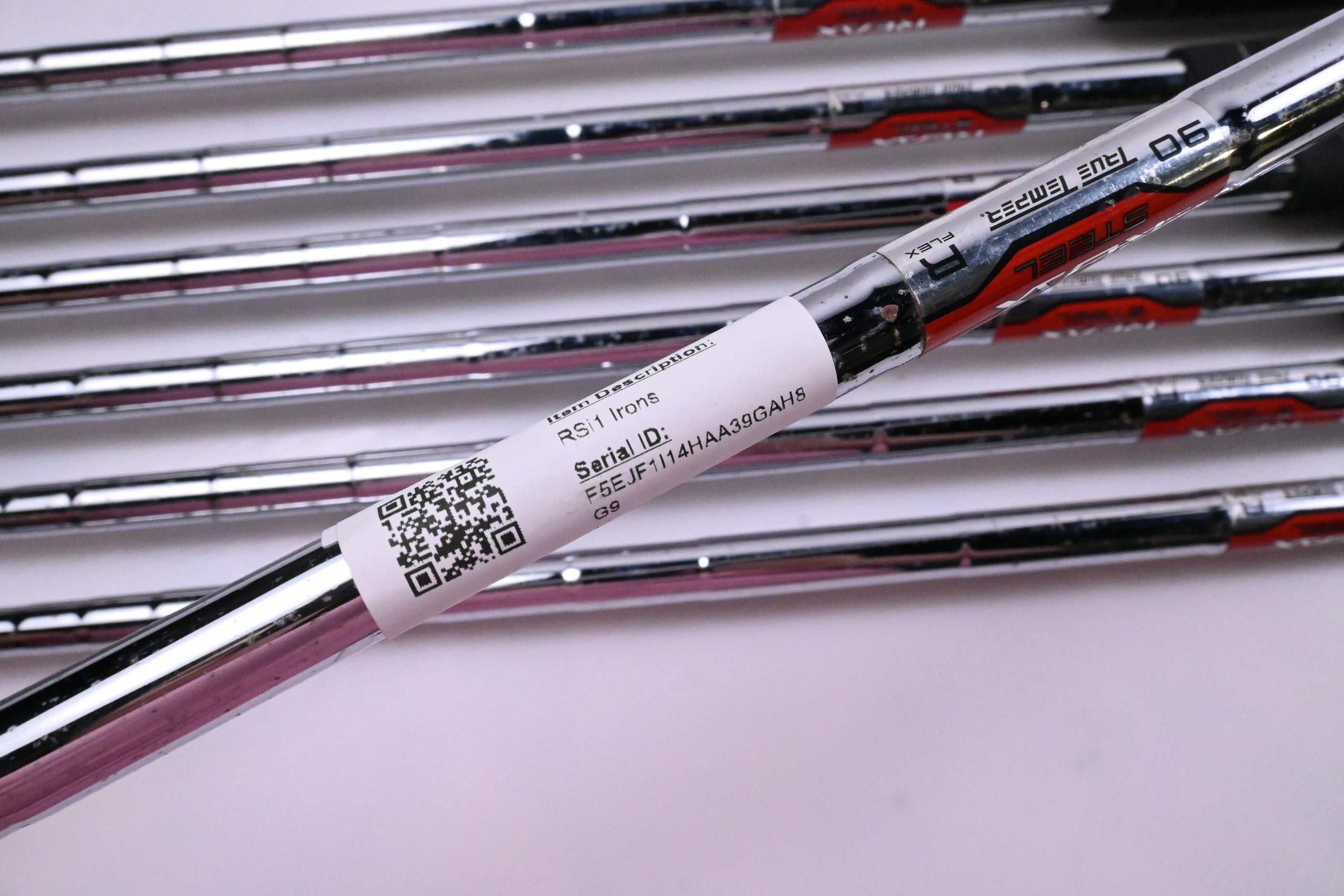 Taylormade RSi1 Irons / 4-PW / Regular Flex Reax 90 Shafts