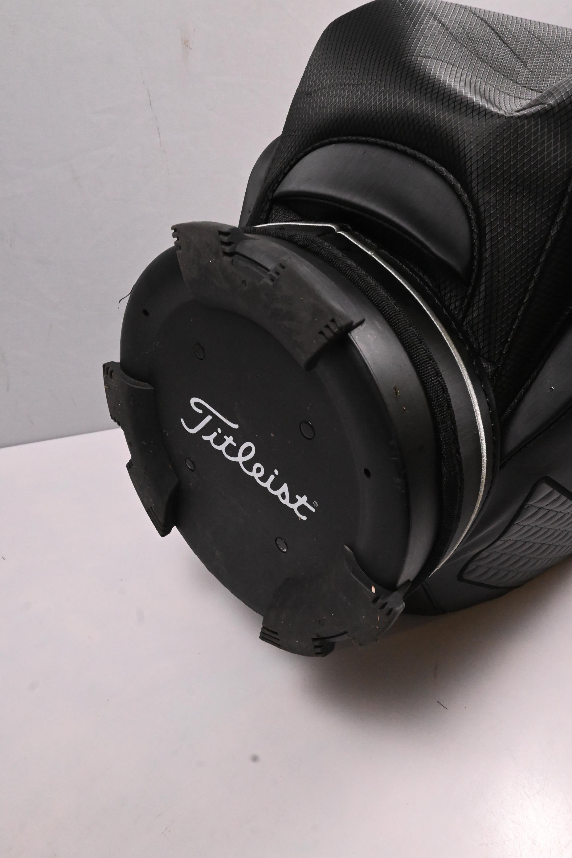 Titleist StaDry Cart Bag / 14-Way Divider / Black, White