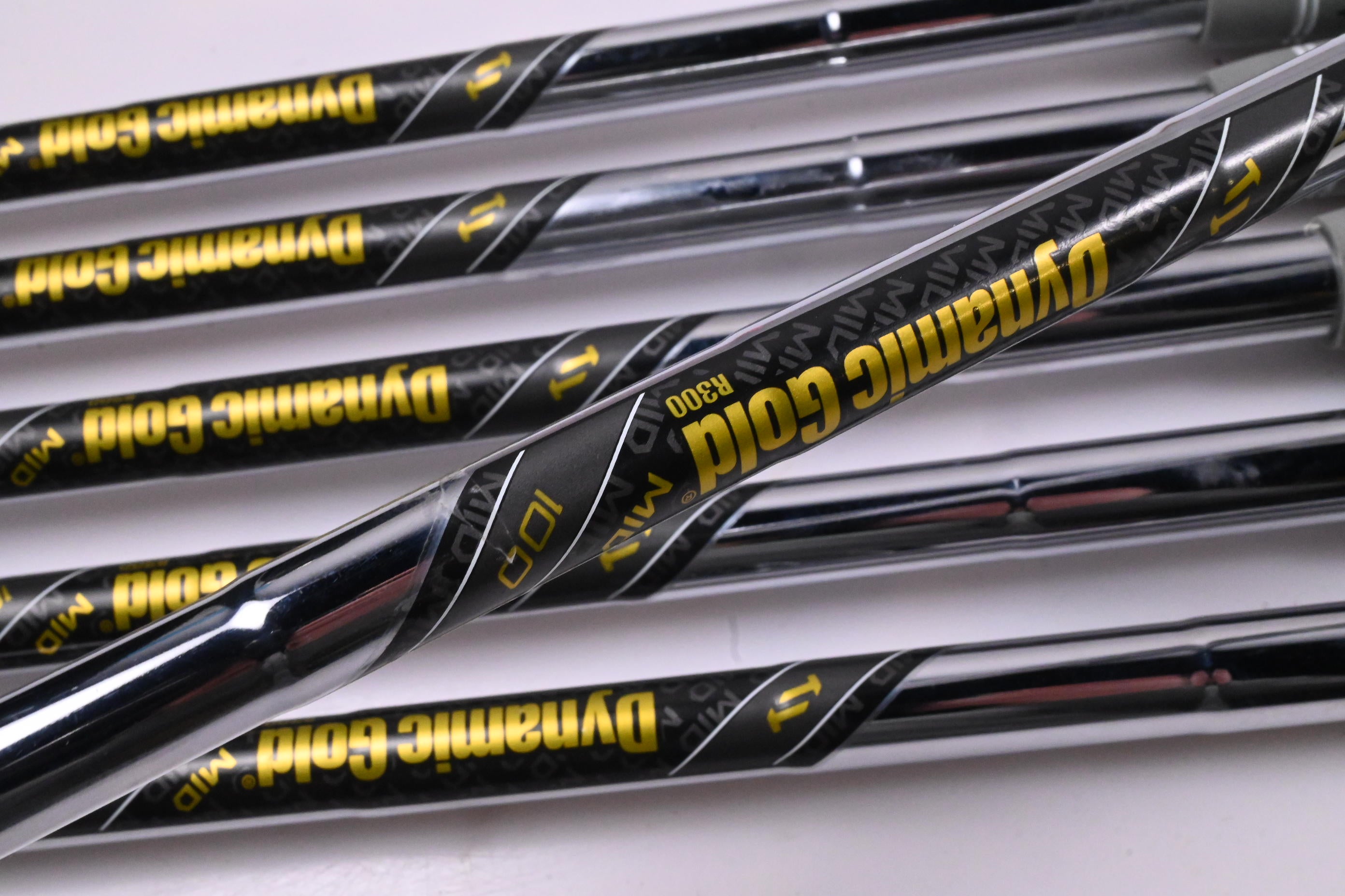 Callaway Apex Ai200 Irons / 6-PW+GW / Regular Flex Dynamic Gold Mid 100 R300