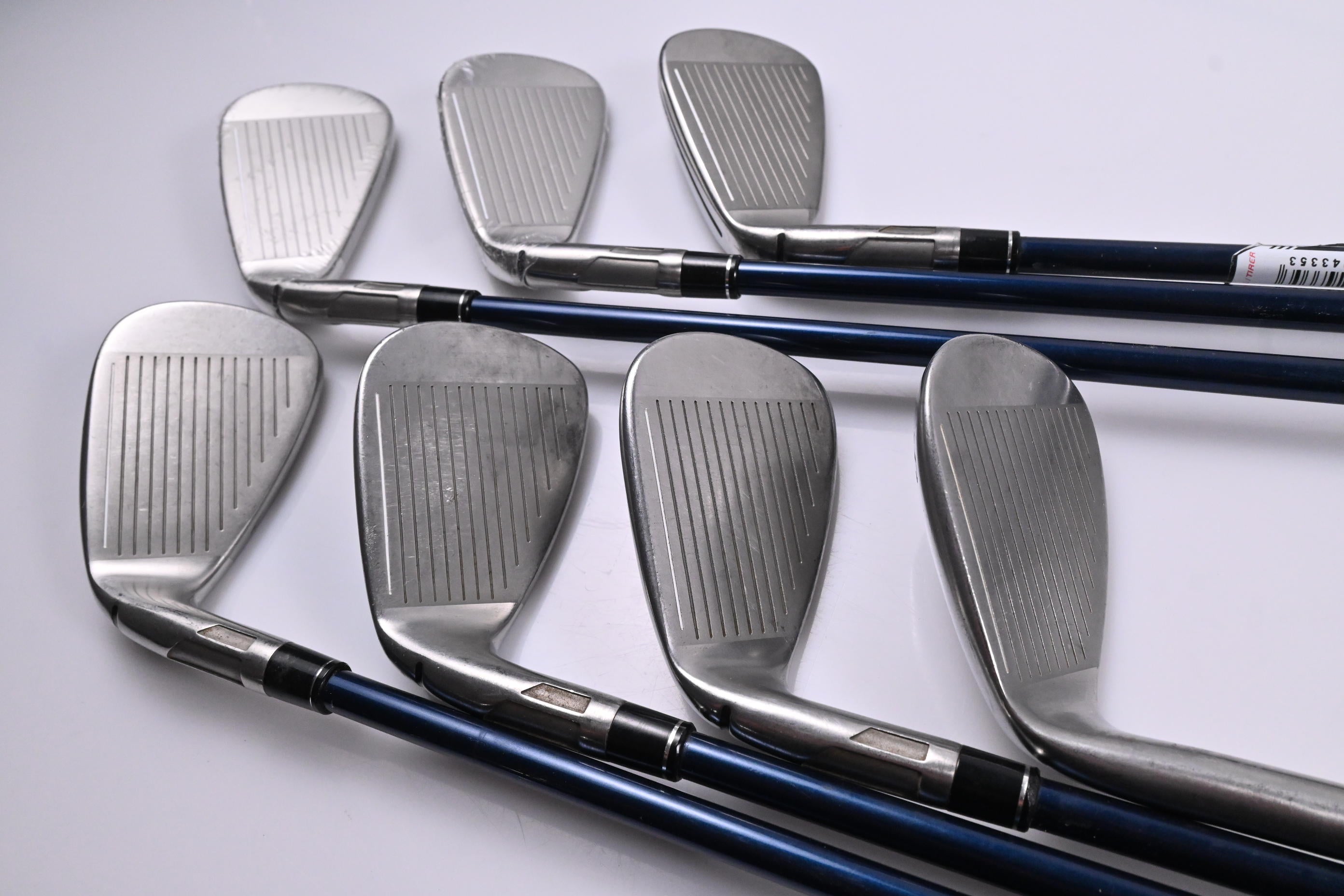 Taylormade SIM2 Max Irons / 5-PW+SW / Senior Flex Ventus Blue 5 Shafts