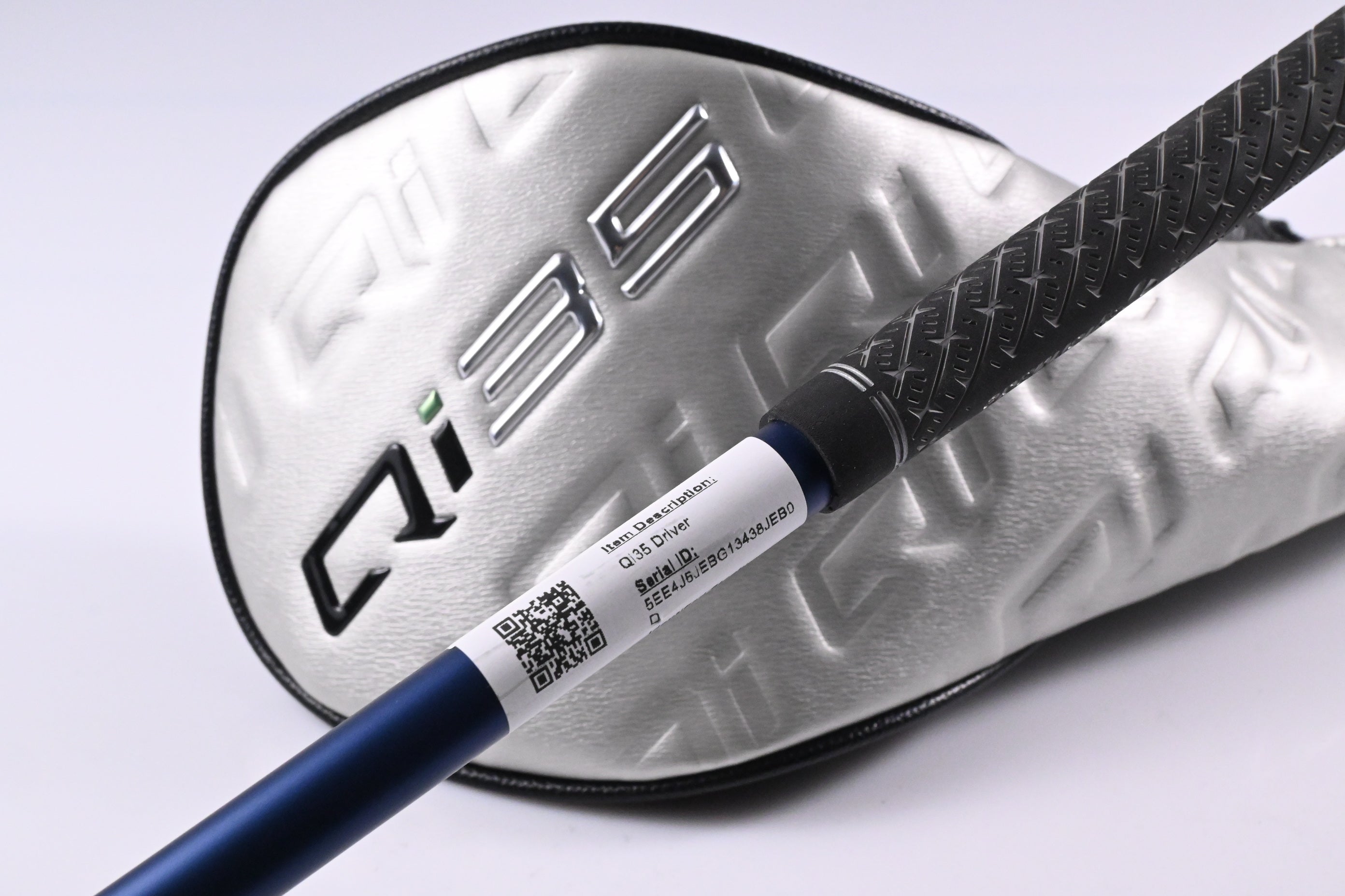 Taylormade Qi35 Driver / 10.5 Degree / Regular Flex Fujikura Ventus Blue 5 Shaft