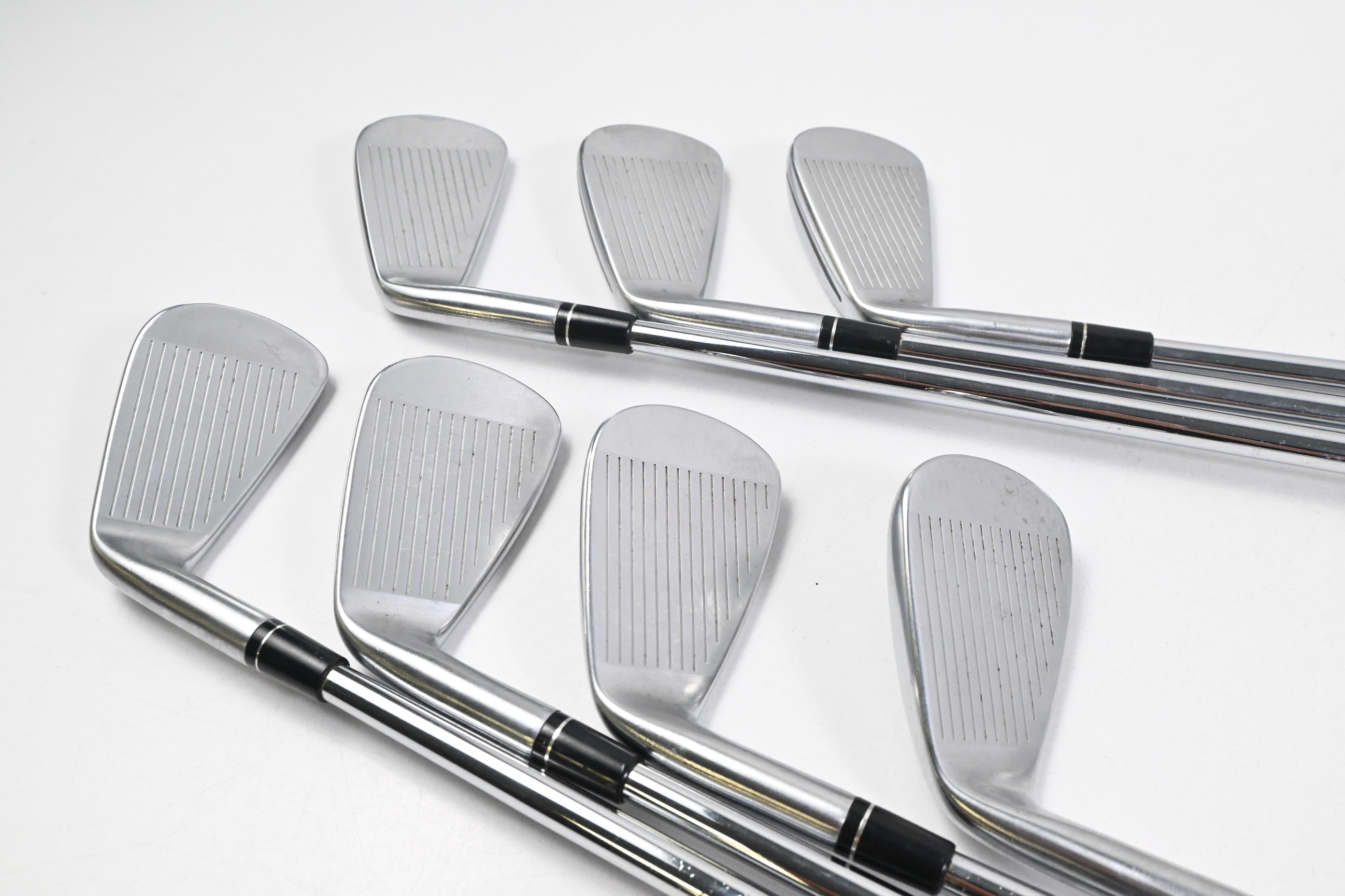 Taylormade P790 2017 Irons / 4-PW / Regular Flex Dynamic Gold 105 R300 Shafts