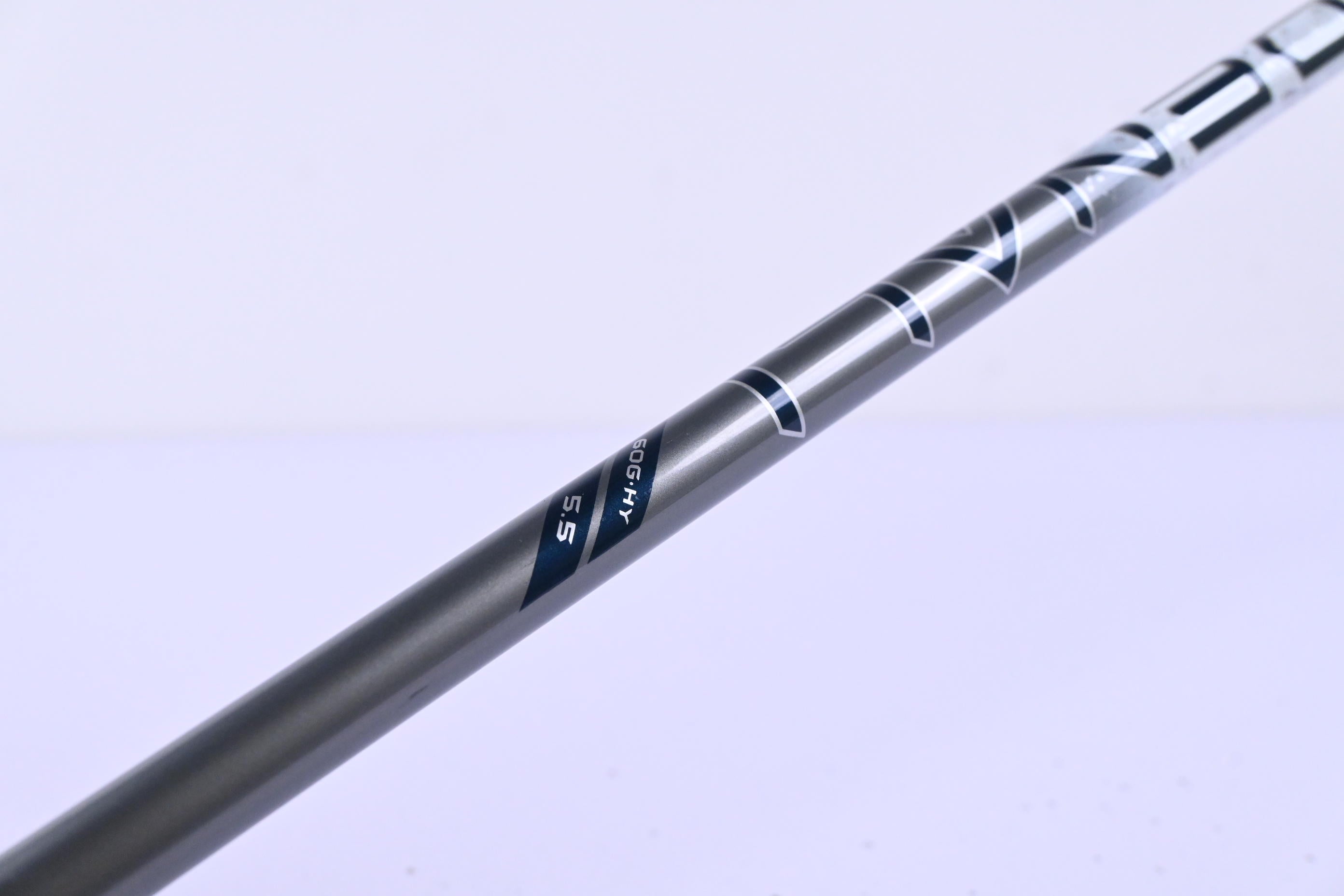 Callaway Elyte #4 Hybrid / 22 Degree / Regular Flex Denali Charcoal 60 Shaft