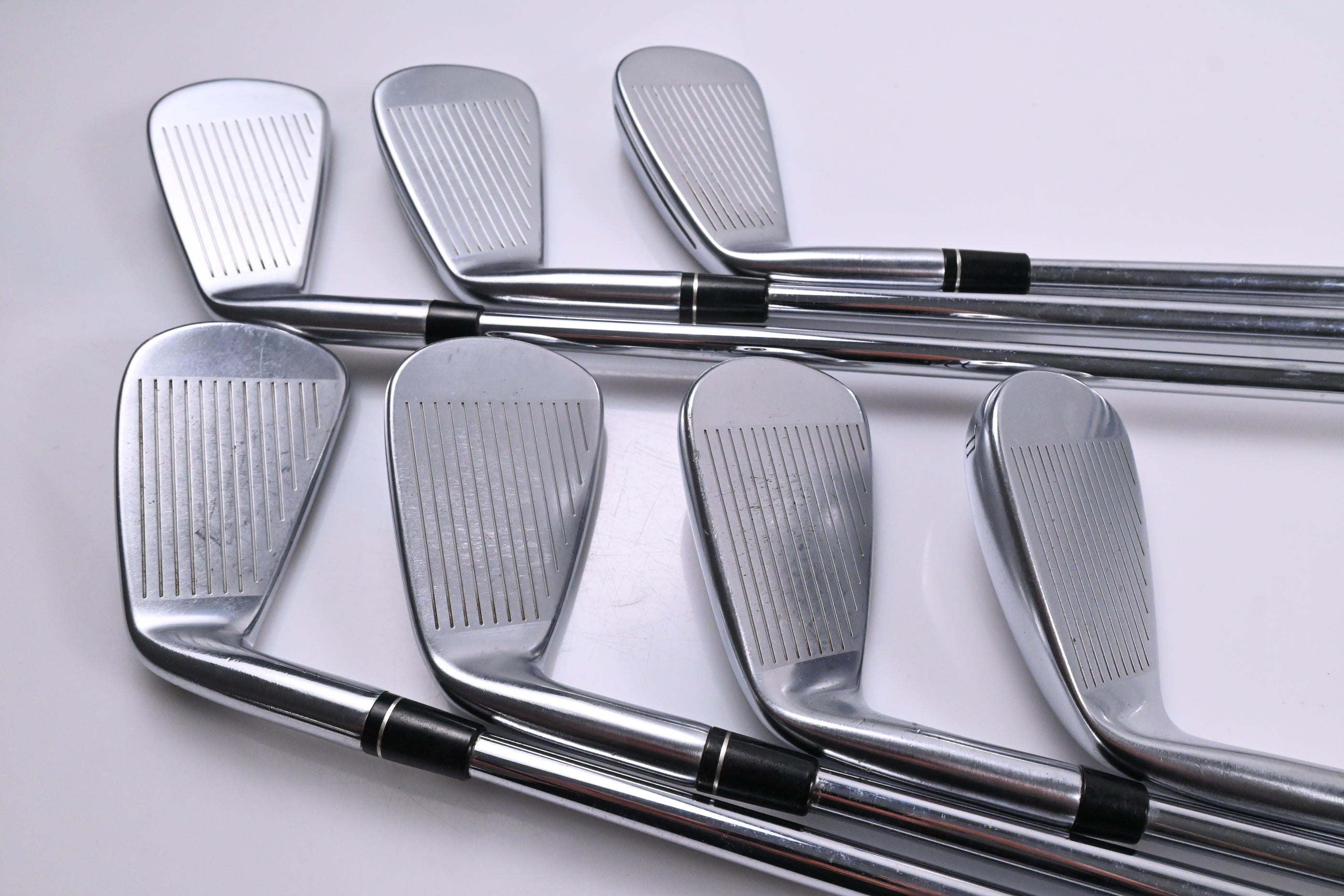 Taylormade P790 2017 Irons / 4-PW / Regular Flex Dynamic Gold 105 R300 Shafts