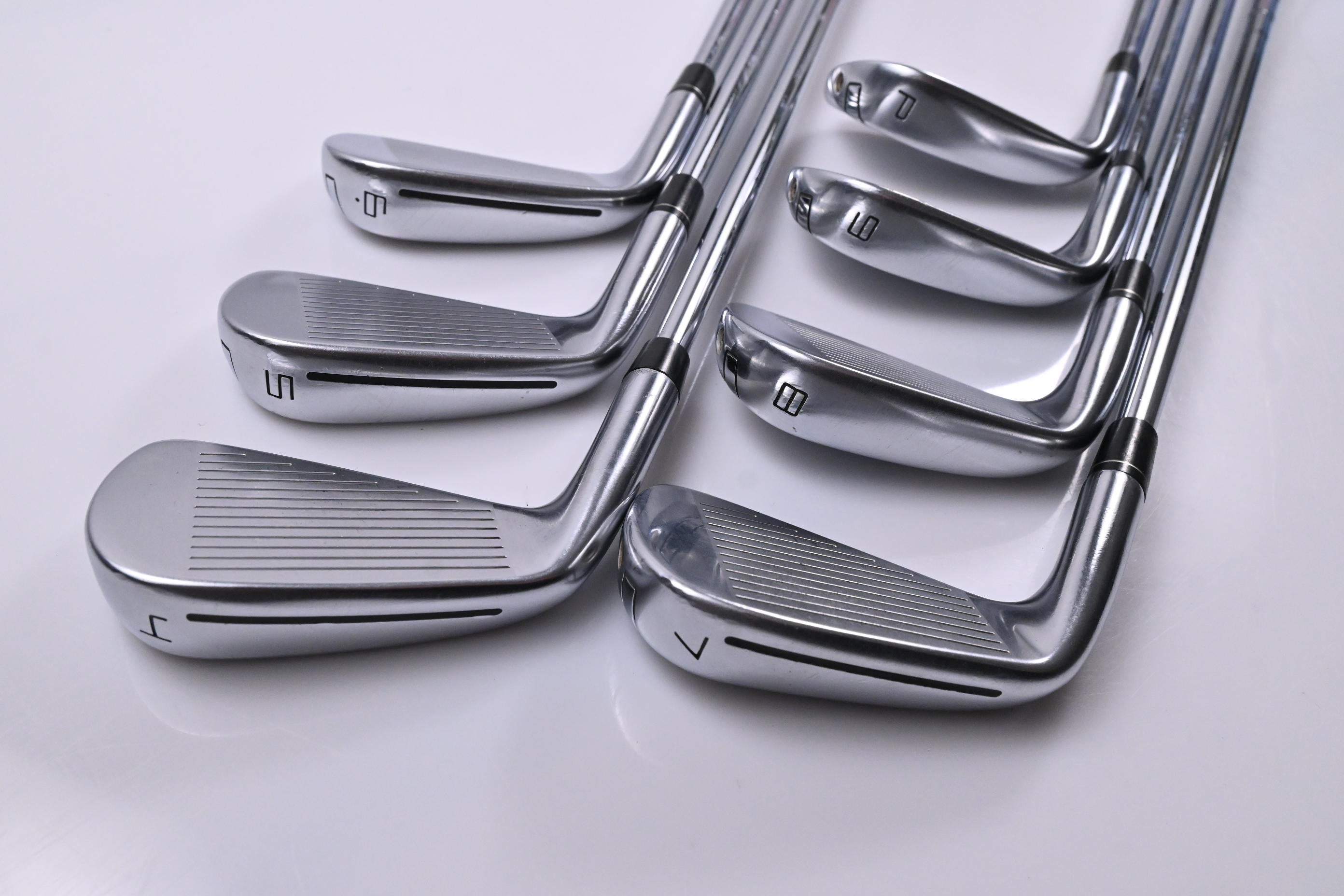Taylormade P790 2017 Irons / 4-PW / Regular Flex Dynamic Gold 105 R300 Shafts