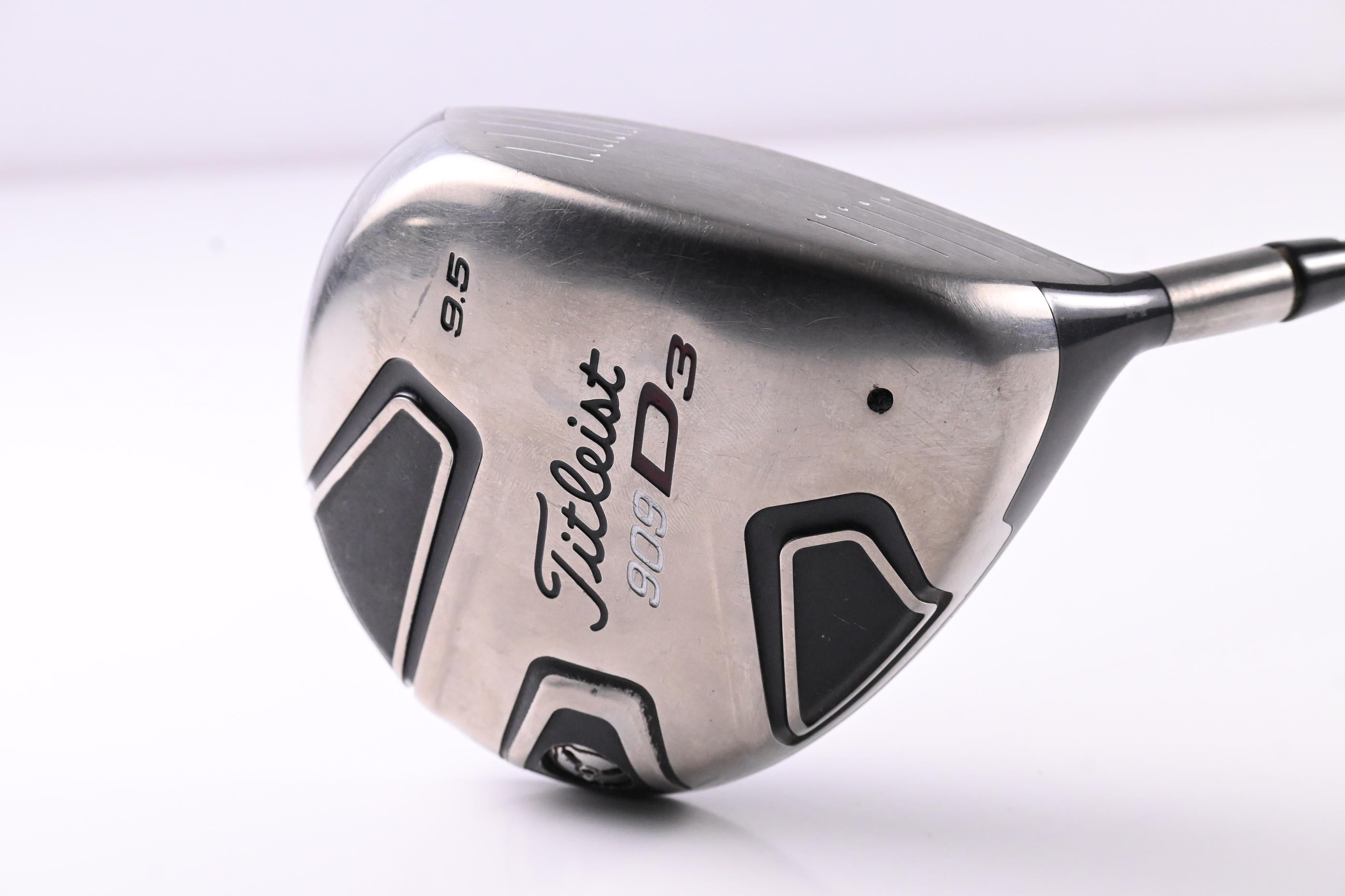 Titleist 909 D3 Driver / 9.5 Degree / Stiff Flex Grafalloy Prolaunch Red Shaft