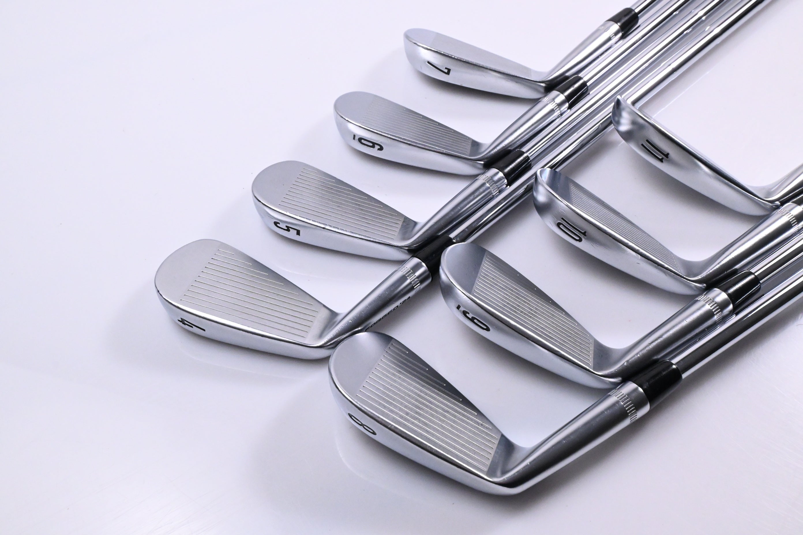 Callaway Apex MB 24 Irons / 4-11i / X-Flex Dynamic Gold X100 Shafts