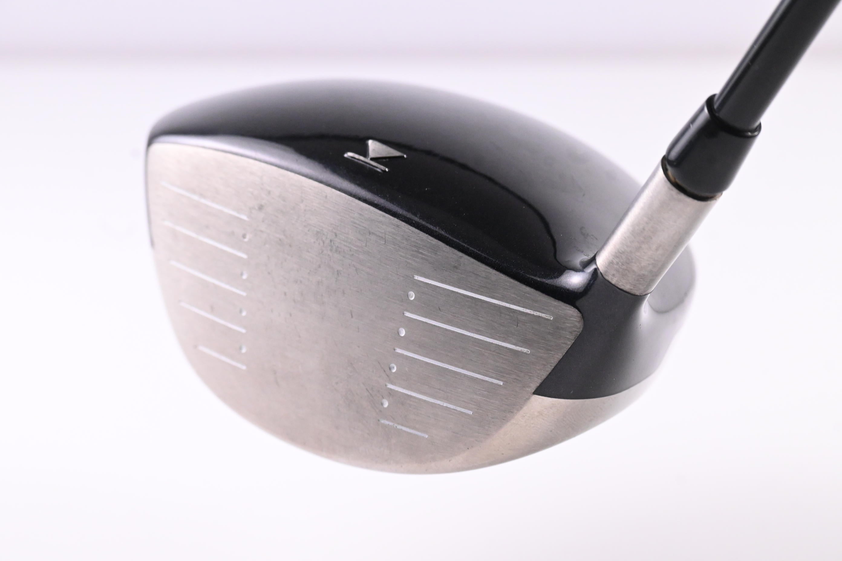 Titleist 909 D3 Driver / 9.5 Degree / Stiff Flex Grafalloy Prolaunch Red Shaft