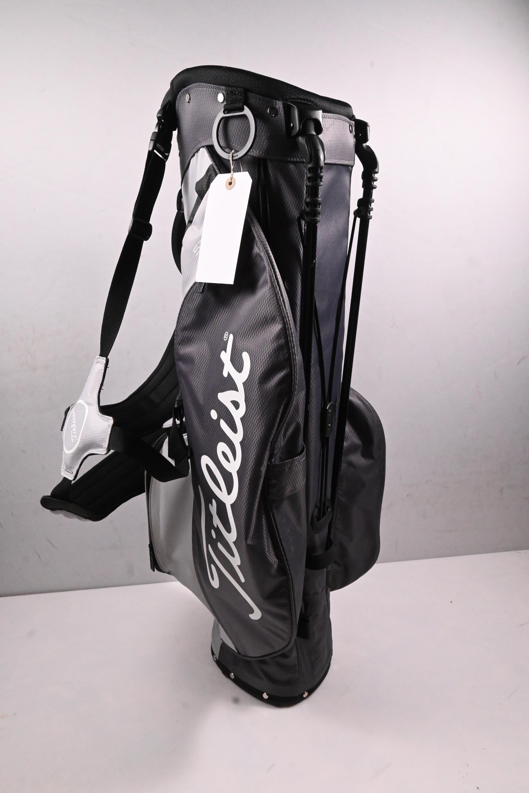 Titleist Players 4 StaDry Stand Bag / 4-Way Divider / White, Grey