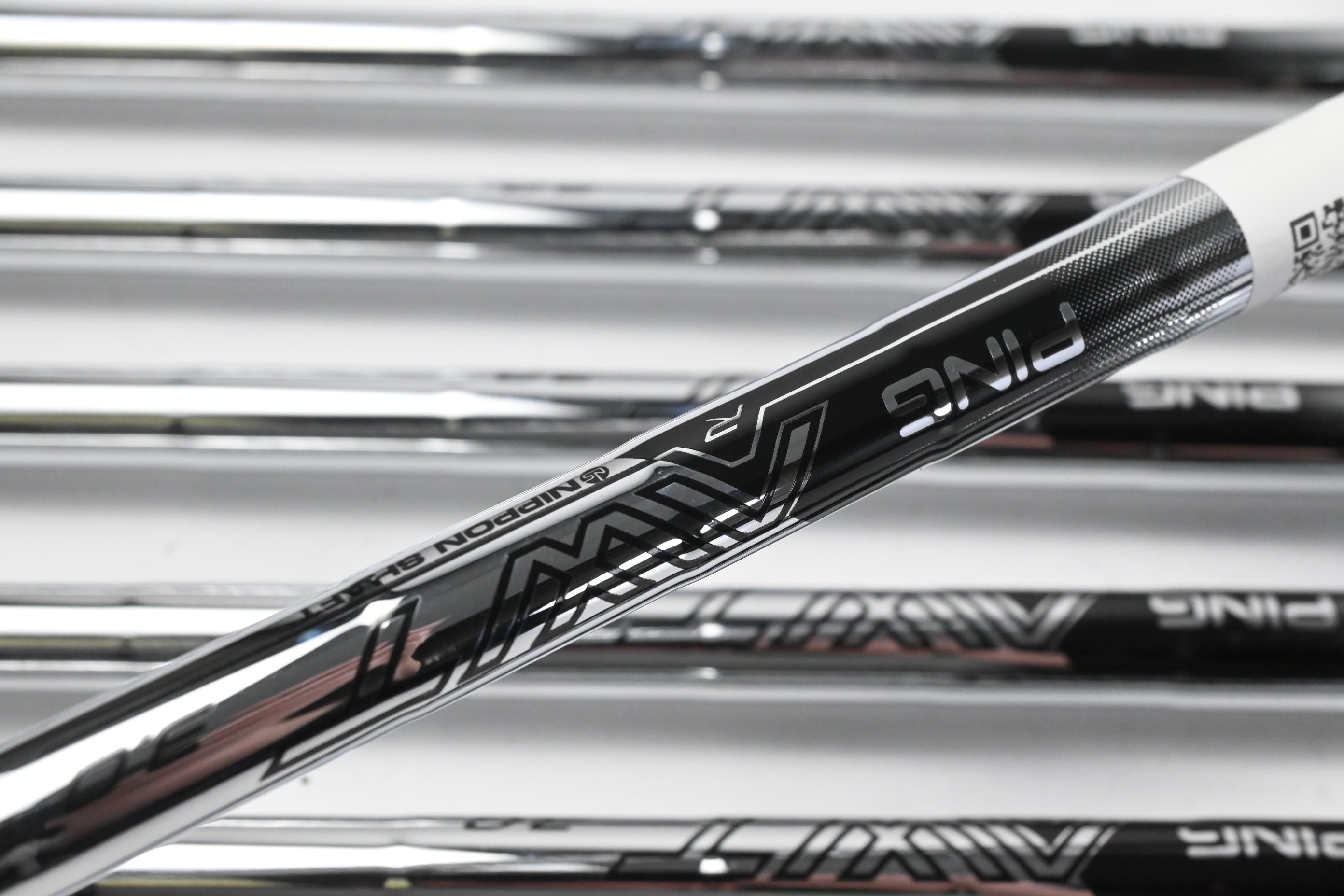 Left Hand Ping G740 Irons / 6-PW+UW+GW / Red Dot / Regular Flex Ping AWT 3.0