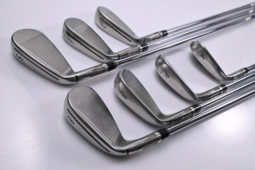 Taylormade Stealth Irons / 5-PW+AW / Stiff Flex Project X Shafts